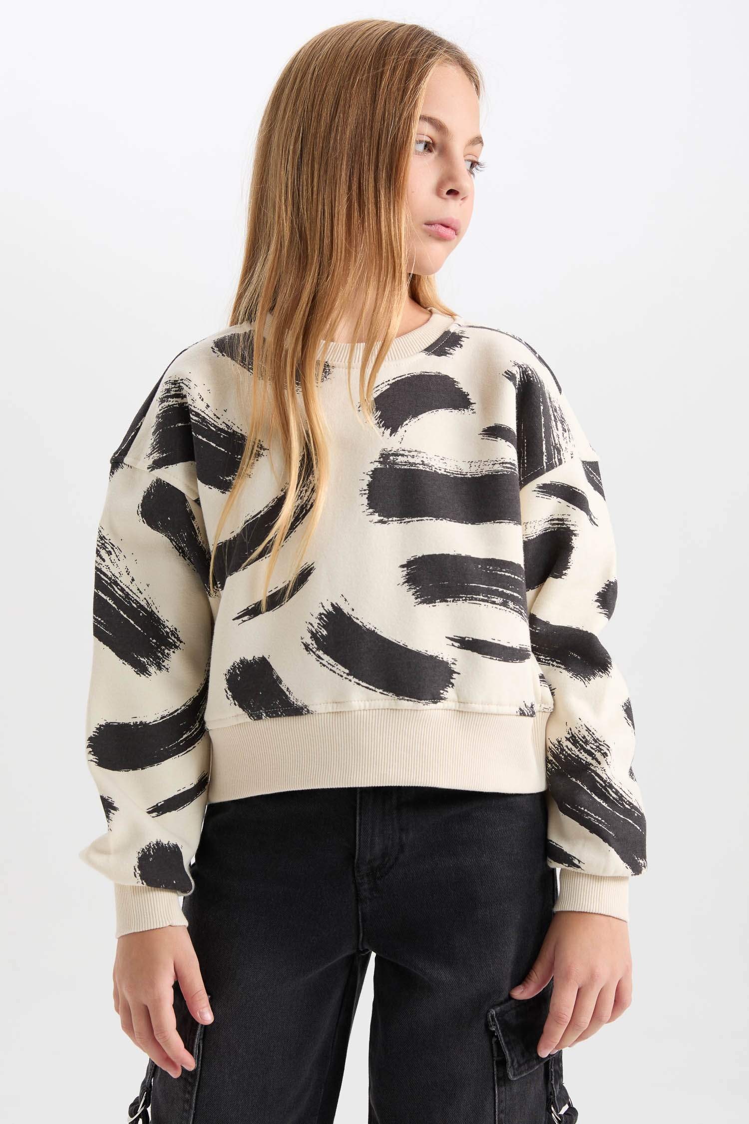 Kız Çocuk Desenli Bisiklet Yaka Sweatshirt