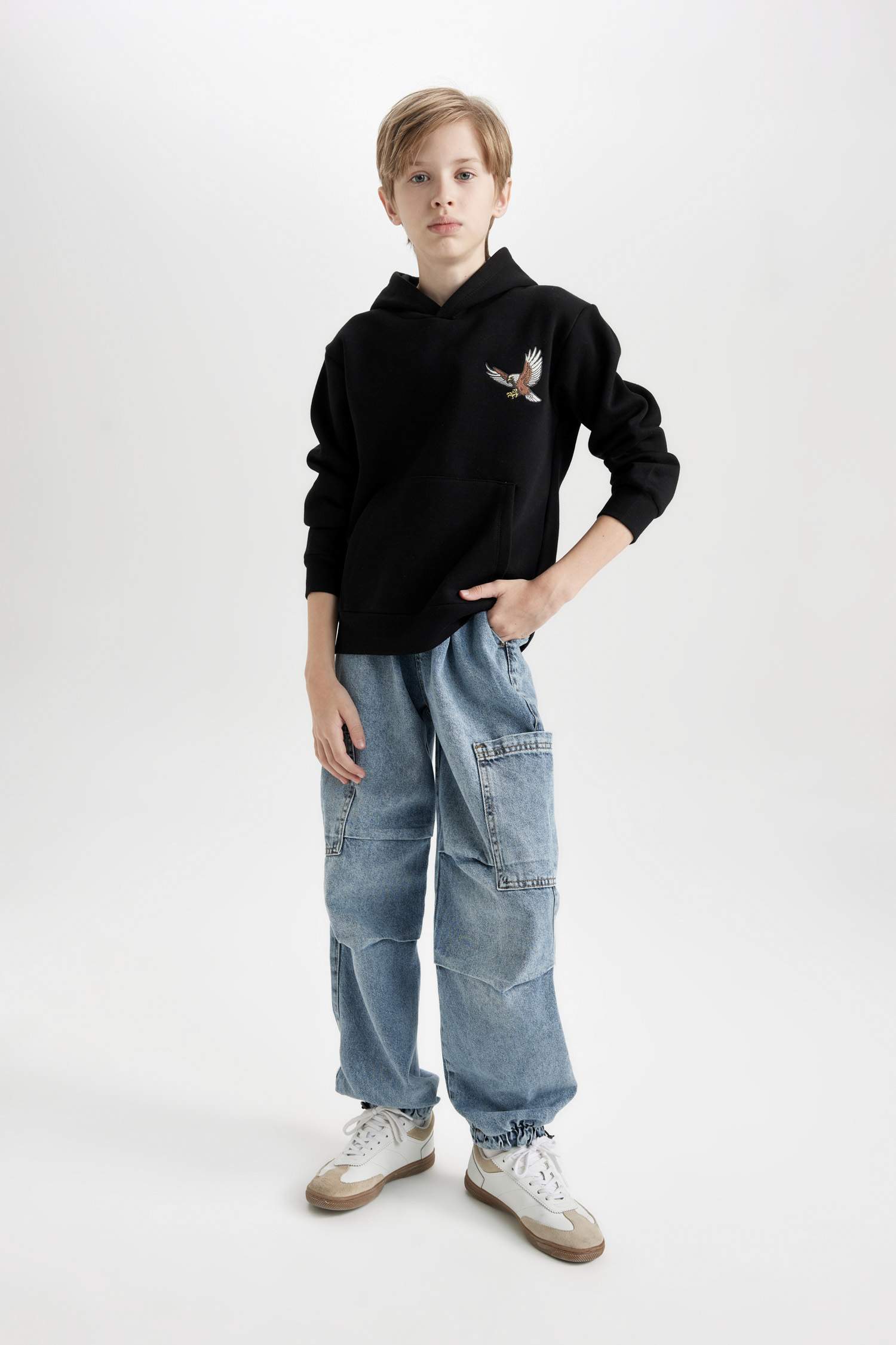 Erkek Çocuk Baskılı Kapüşonlu Siyah Sweatshirt