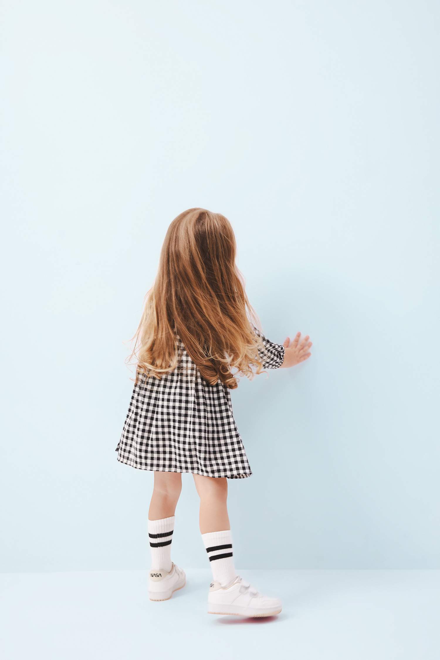 فستان بيبي بناتي كاروهات فلانيل قصة عادية كم طويل وياقة كبيرة