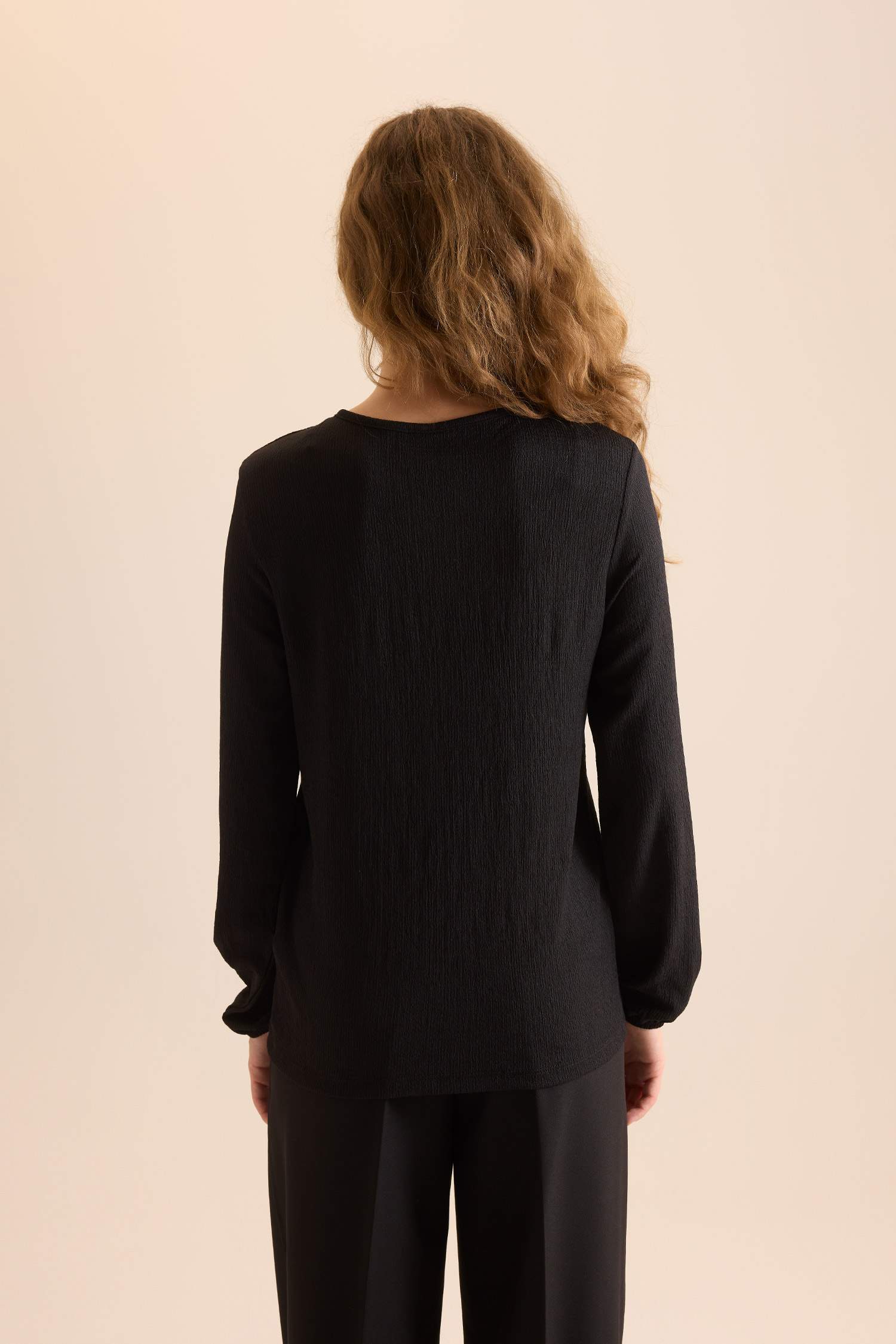 Regular Fit Bisiklet Yaka Bürümcük Uzun Kollu Tişört