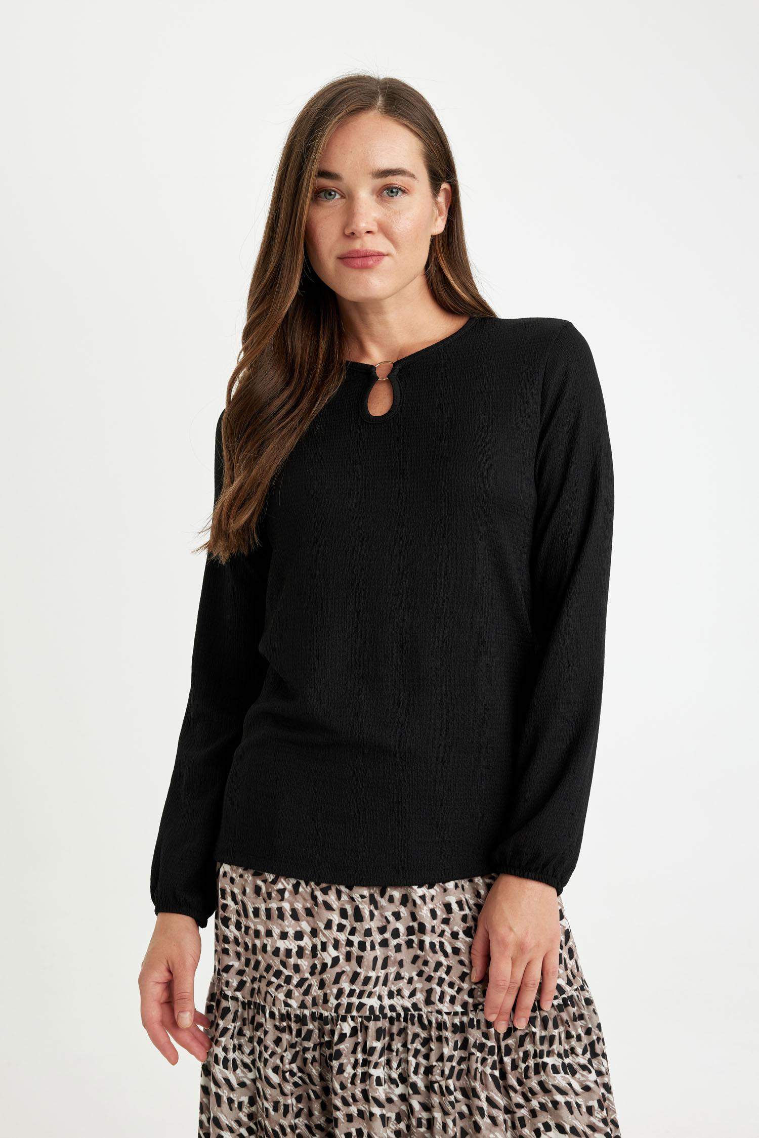 Regular Fit Bisiklet Yaka Bürümcük Uzun Kollu Tişört