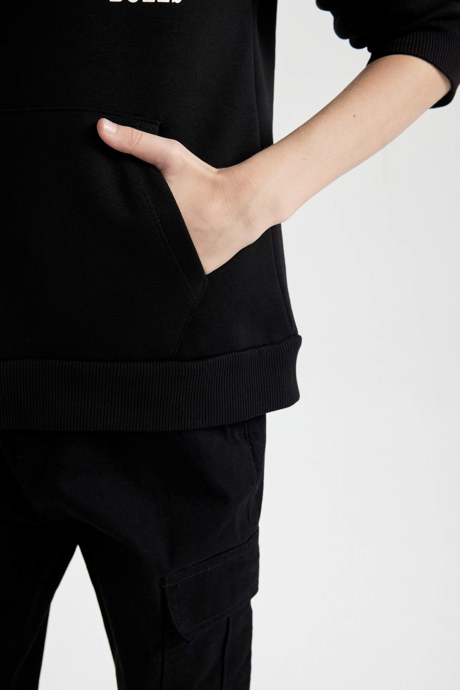 Erkek Çocuk Siyah NBA Chicago Bulls Oversize Geniş Kalıp Kapüşonlu Sırt Baskılı Sweatshirt