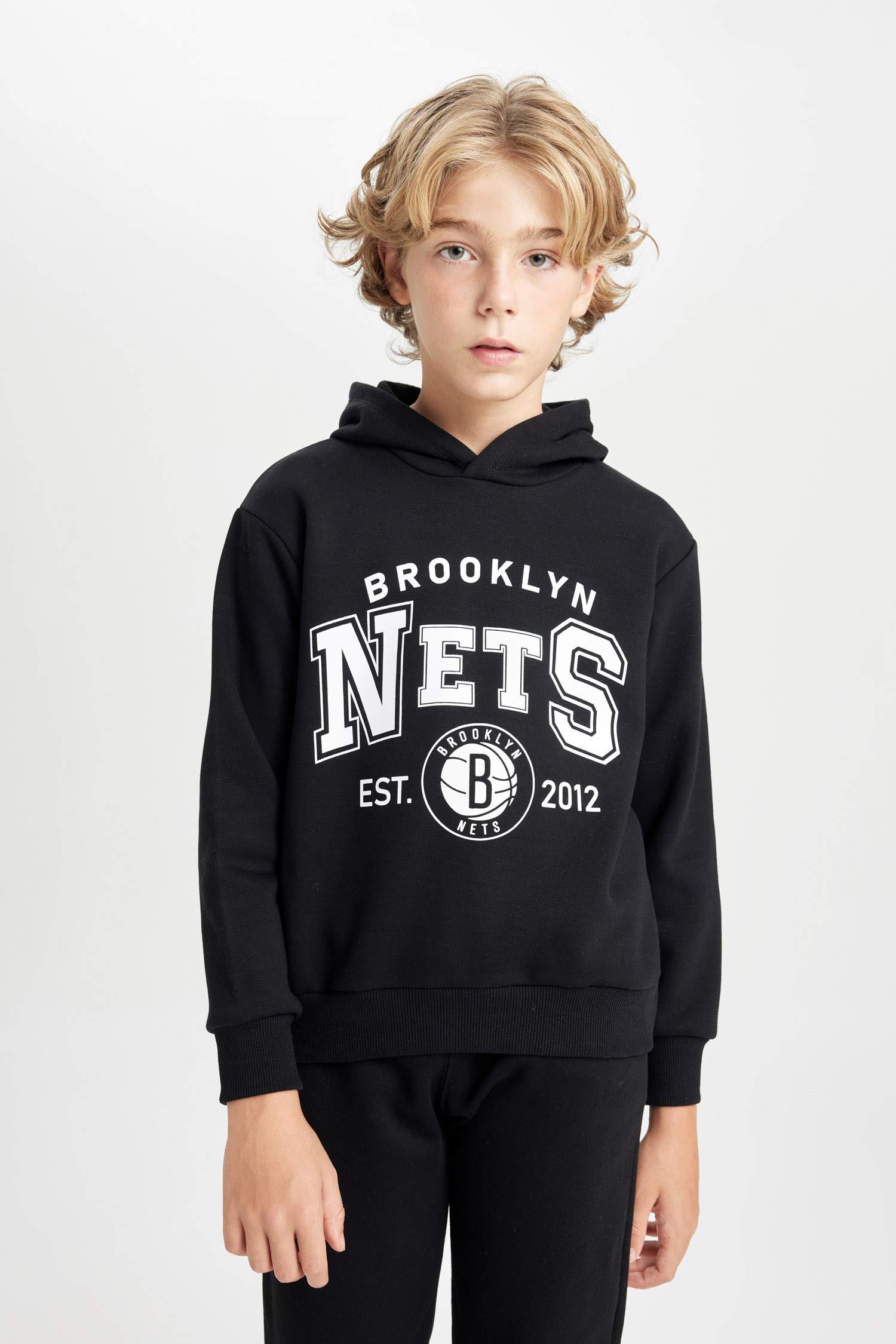 Erkek Çocuk Siyah NBA Brooklyn Nets Kapüşonlu Sweatshirt