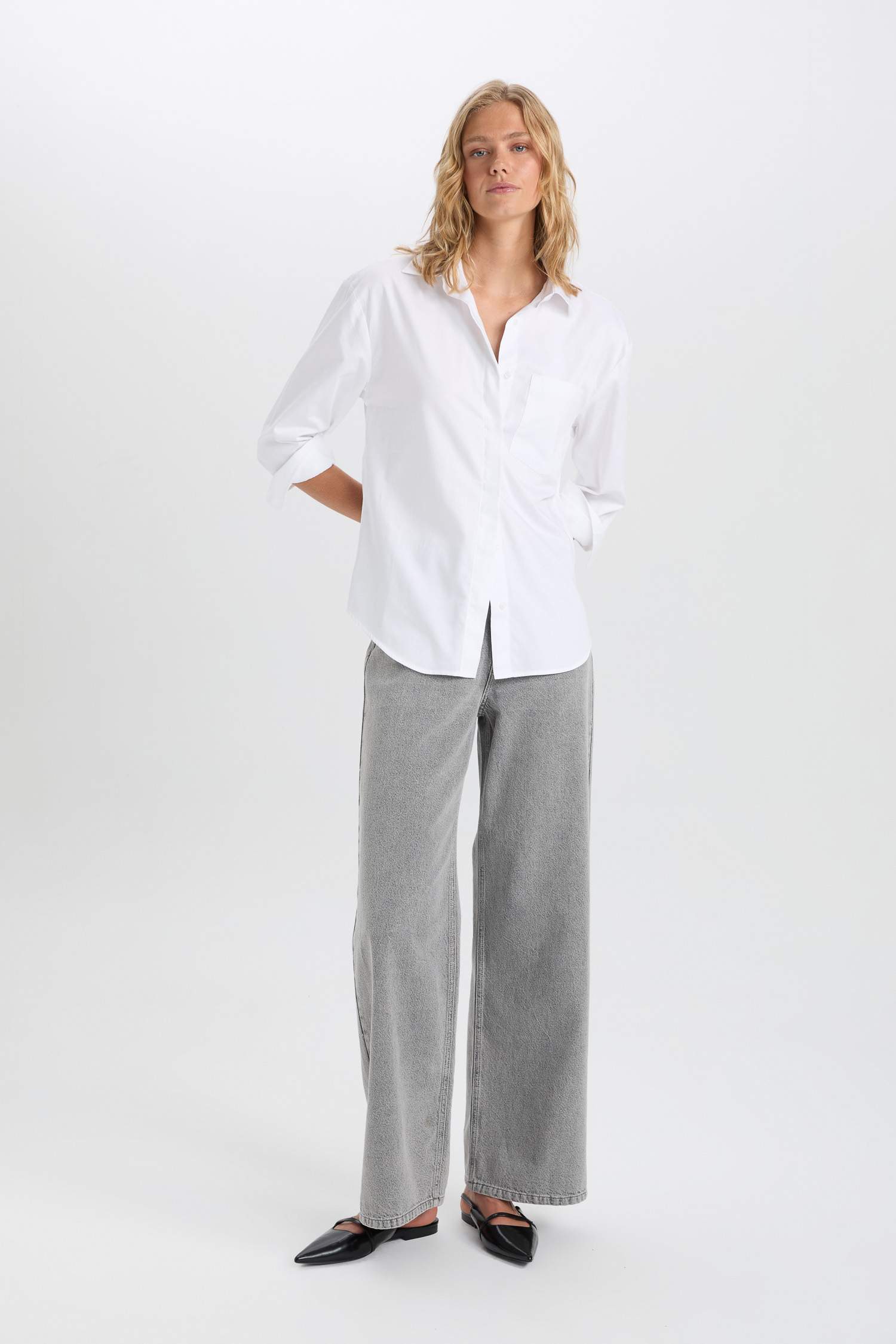 Oversize Geniş Kalıp Cepli Basic Düz Poplin Uzun Kollu Beyaz Gömlek