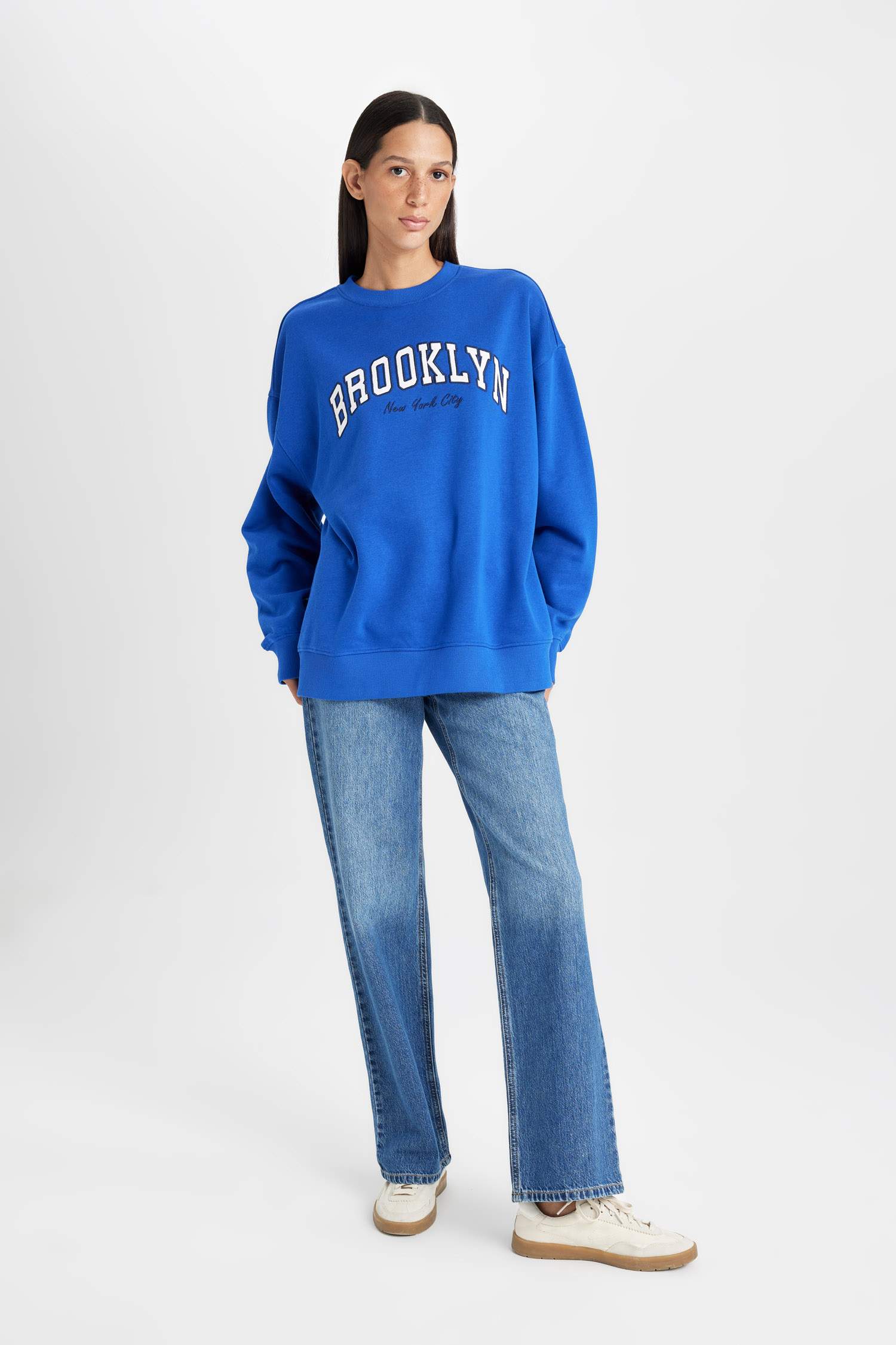 Свитшот оверсайз с круглым вырезом с принтом города из плотной ткани для женщин