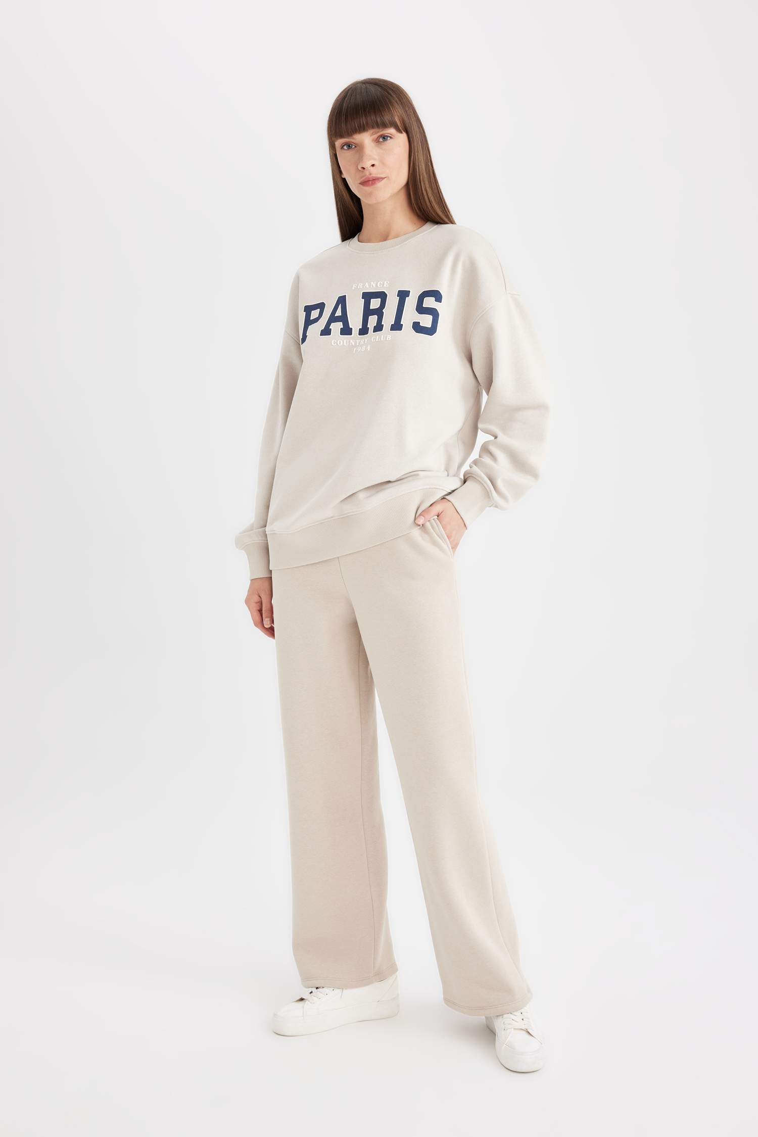 үлкен пішім қала дөңгелек жаға Свитер