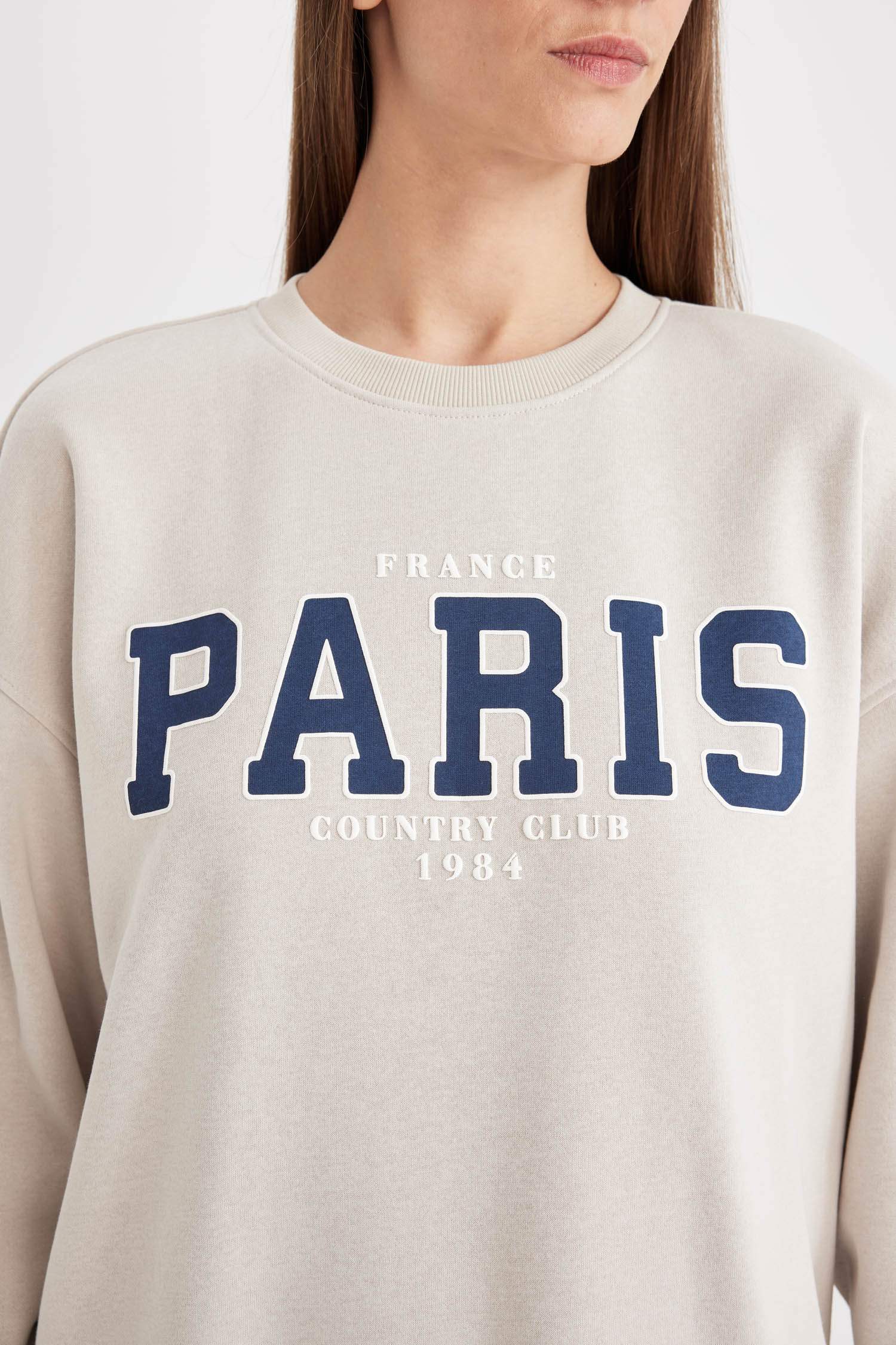 үлкен пішім қала дөңгелек жаға Свитер