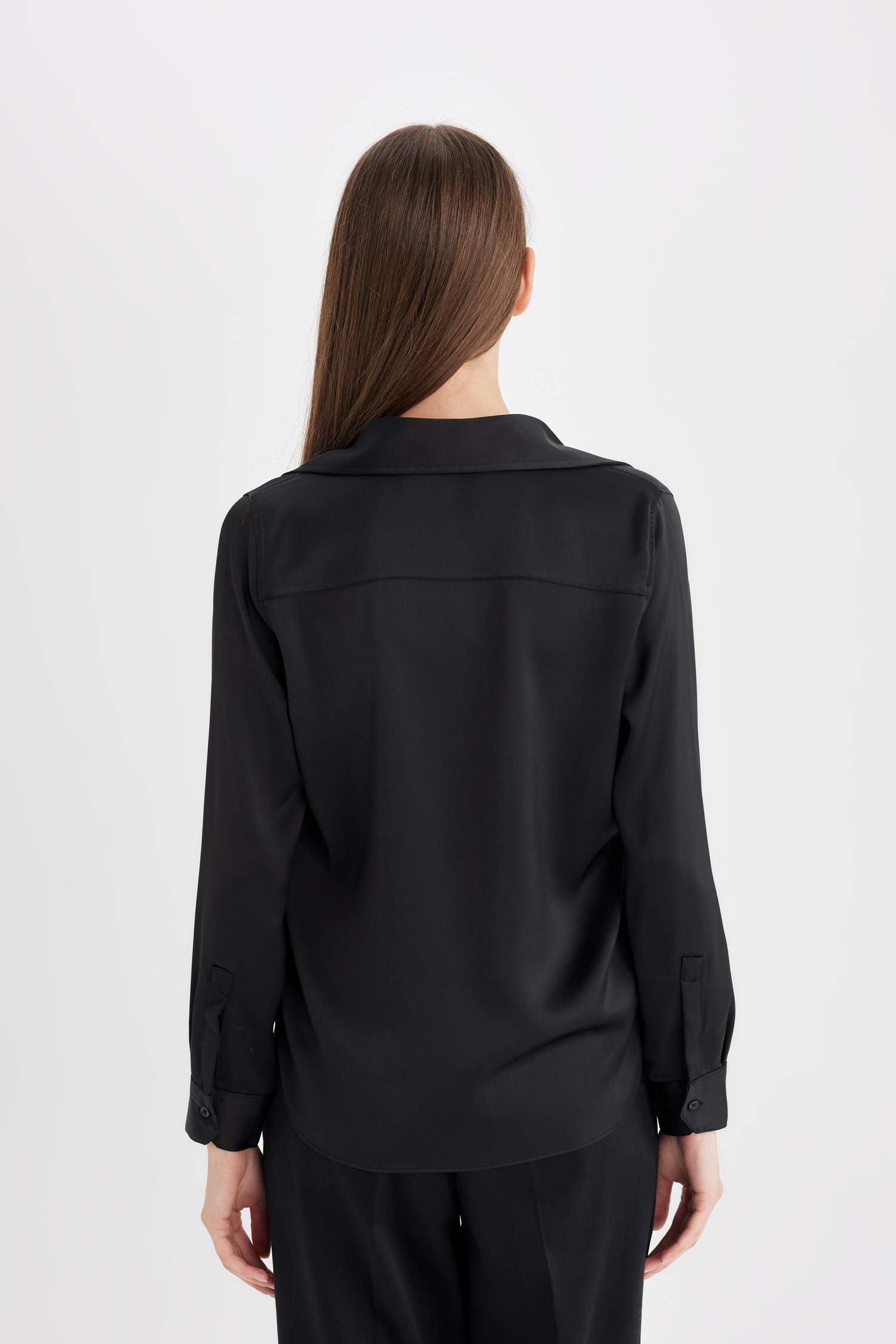 قميص بوبلين كم طويل قصة عادية