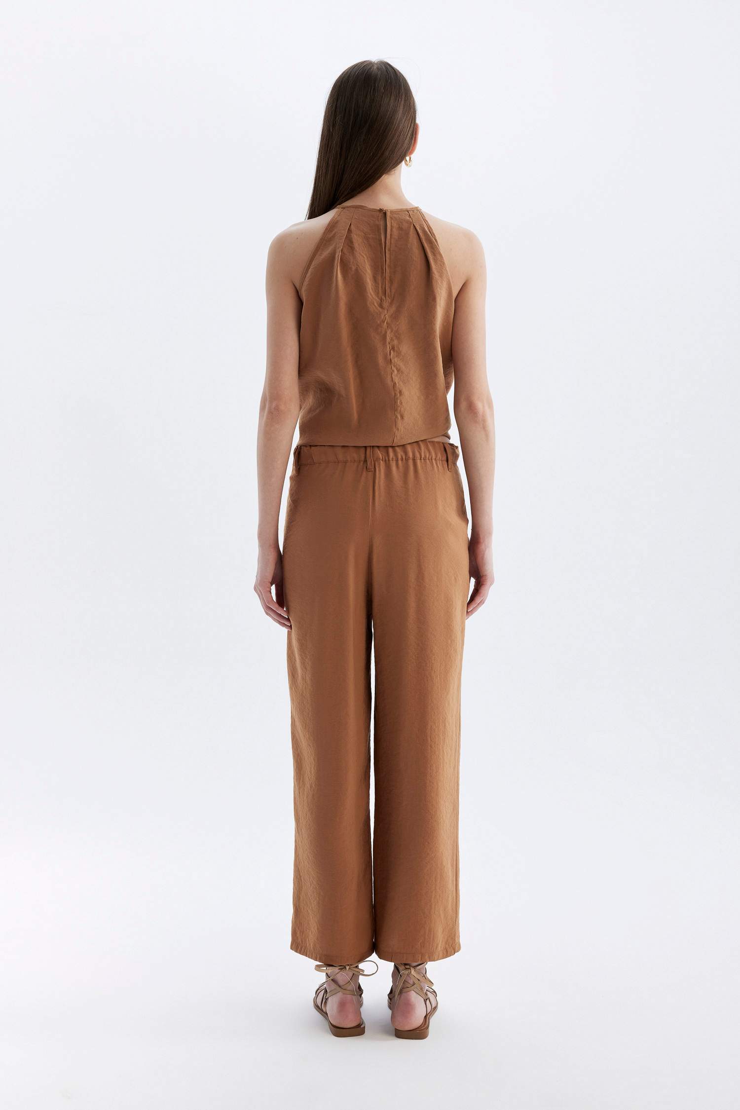 سروال واسع بخصر عالي و جيوب