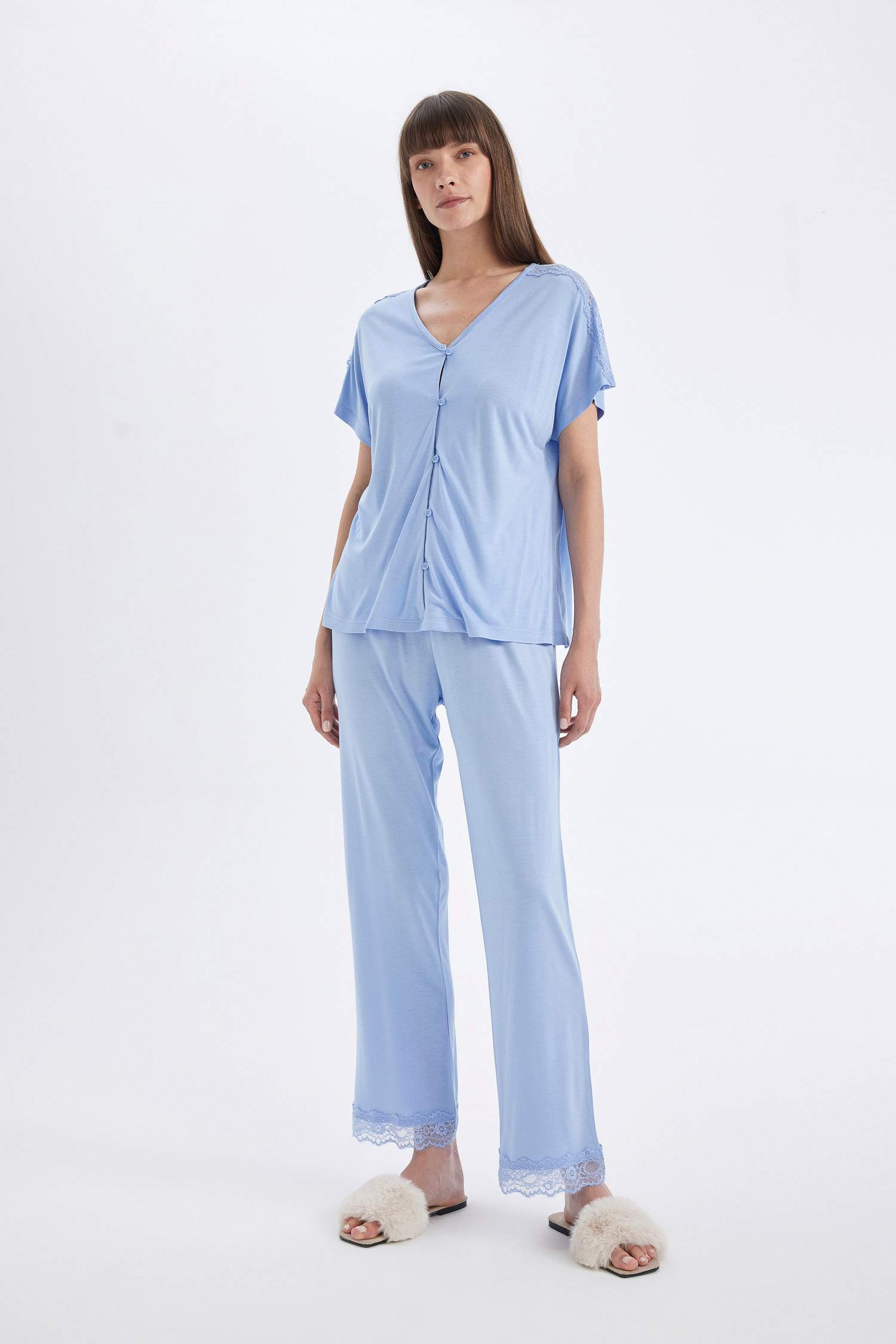 Pijama Takım V Yaka Düğmeli Kısa Kollu Üst Beli Lastikli Alt-Fall in Love