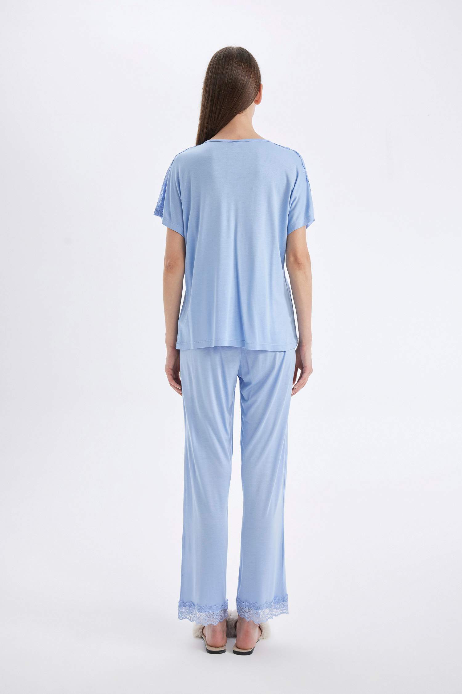 Pijama Takım V Yaka Düğmeli Kısa Kollu Üst Beli Lastikli Alt-Fall in Love