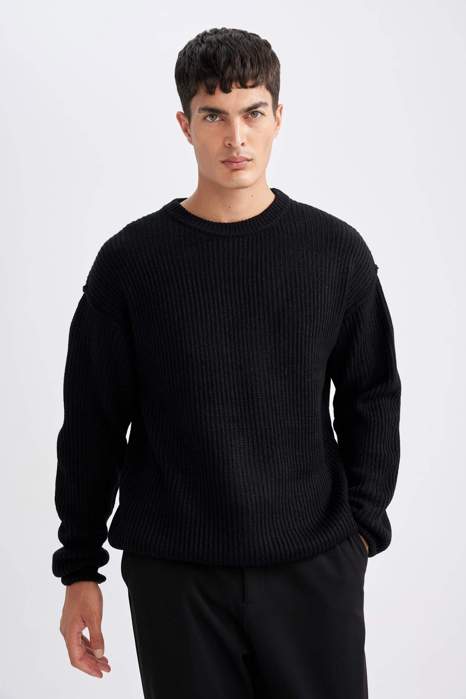 релакс пішімі дөңгелек жаға трикотаж Пулловер