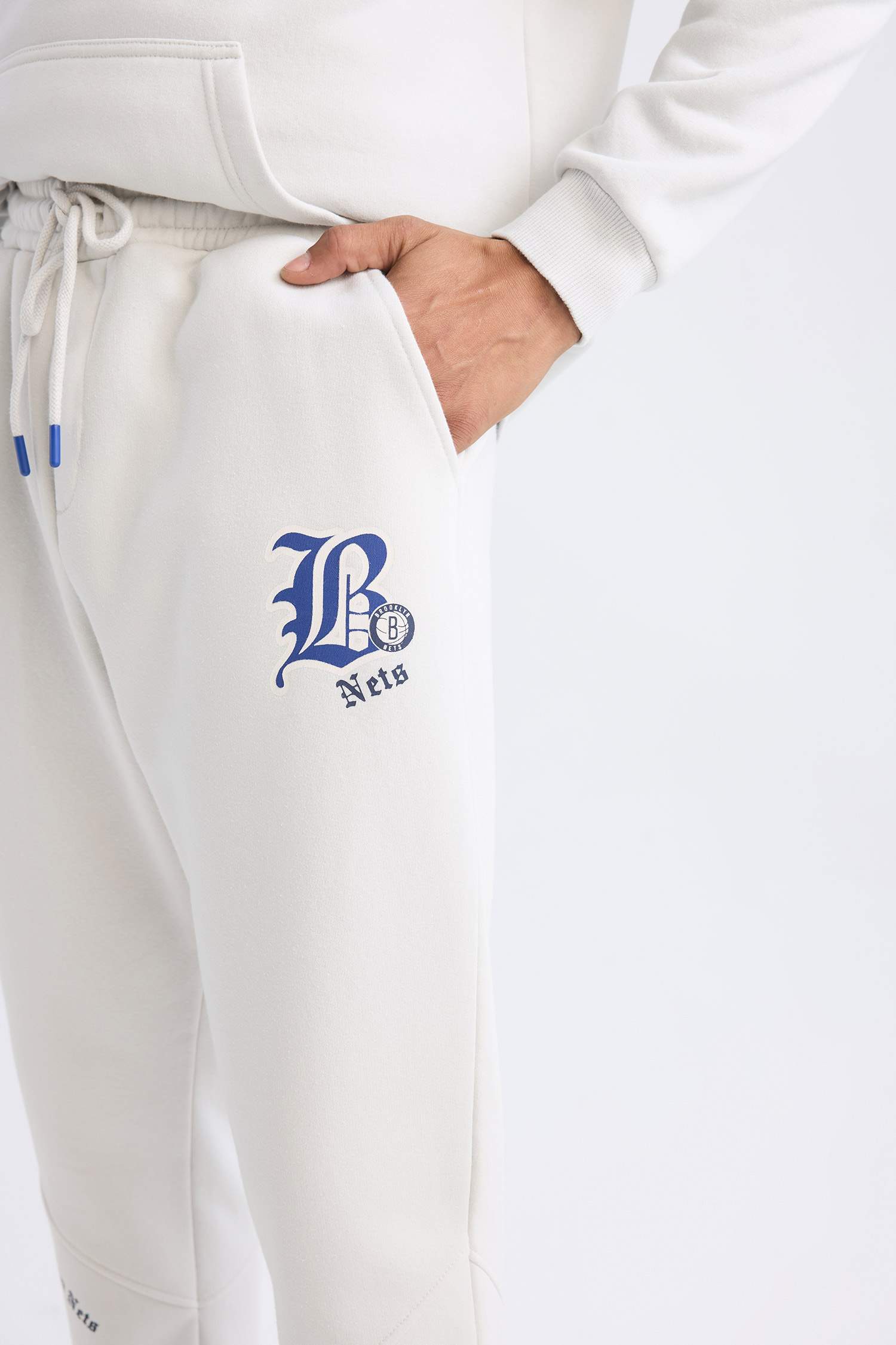 DeFactoFit Kalın Jogger Eşofman Altı NBA Brooklyn Nets Standart Fit Cepli Uzun Paça