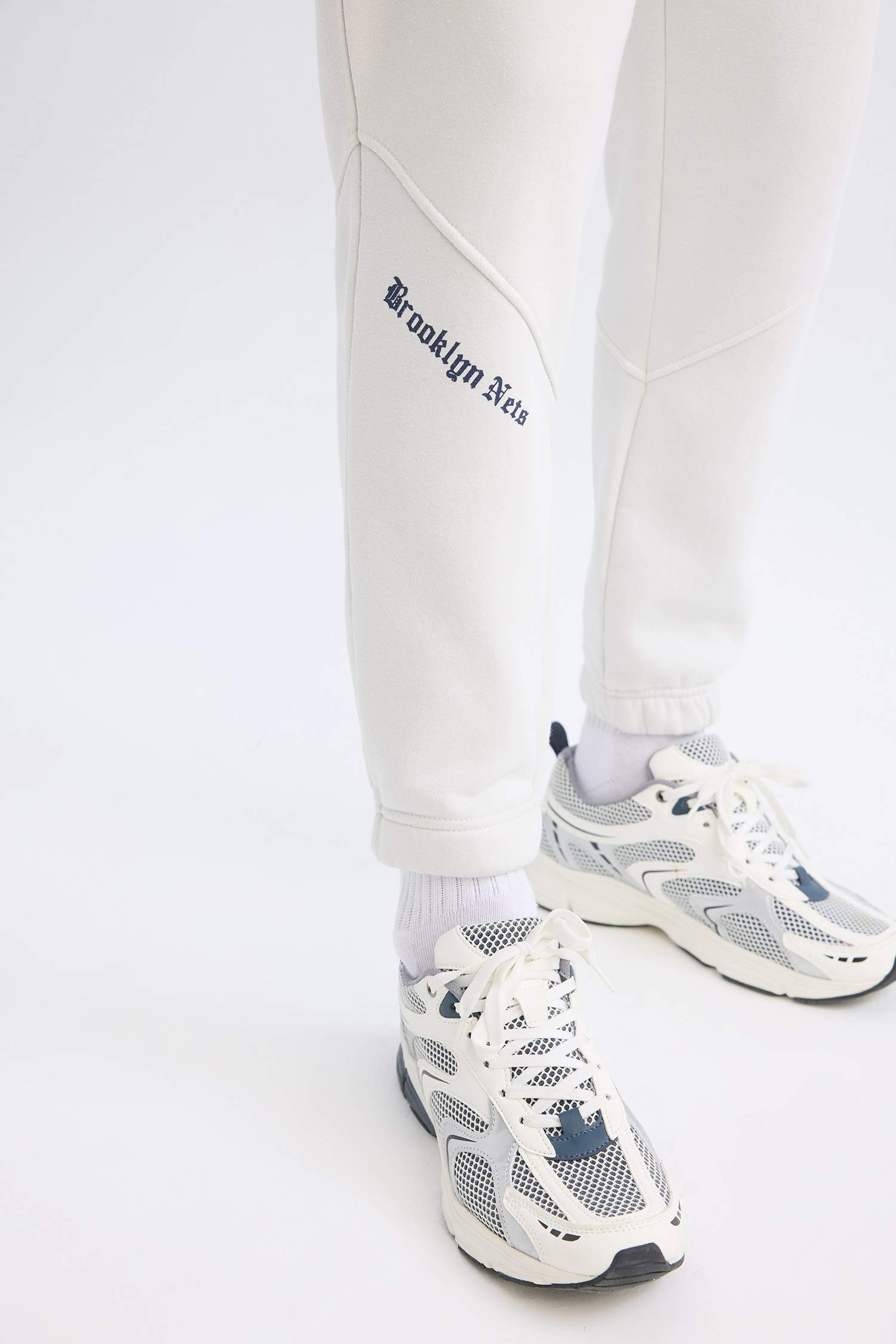 DeFactoFit Kalın Jogger Eşofman Altı NBA Brooklyn Nets Standart Fit Cepli Uzun Paça