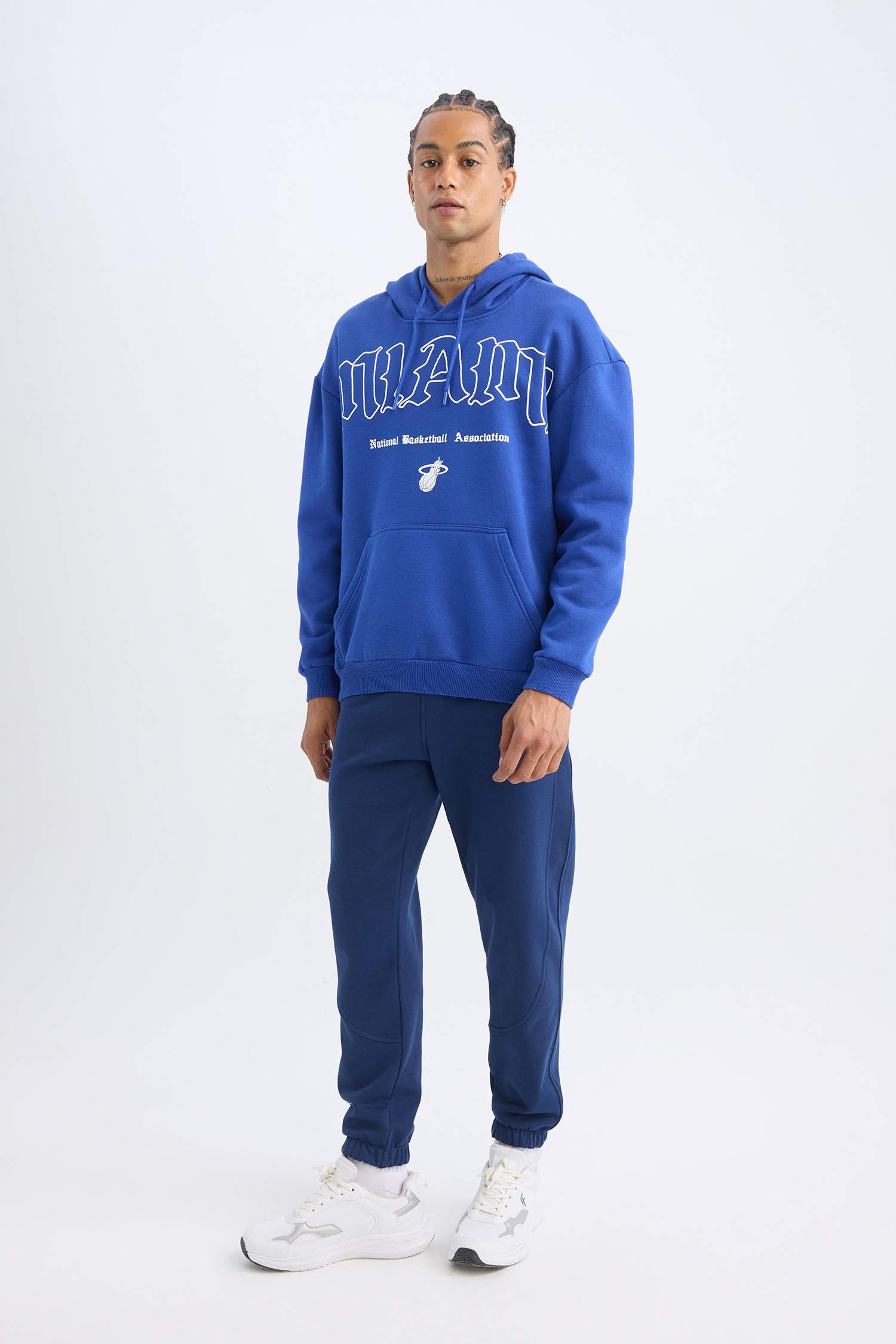 DeFactoFit NBA Miami Heat Boxy Fit Kapüşonlu Kanguru Cepli Kalın Sweatshirt