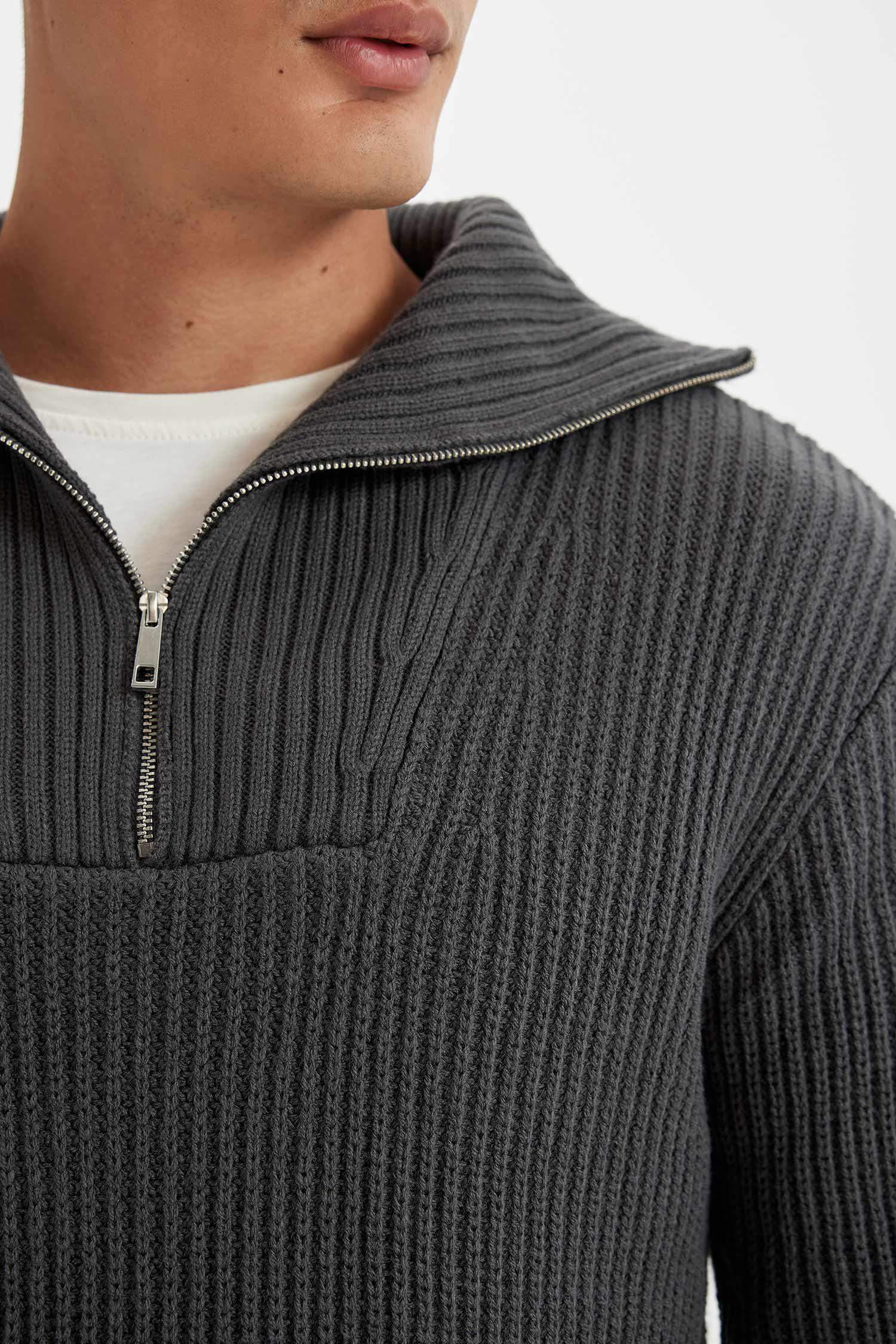 релакс пішімі мойынжейде трикотаж Пулловер