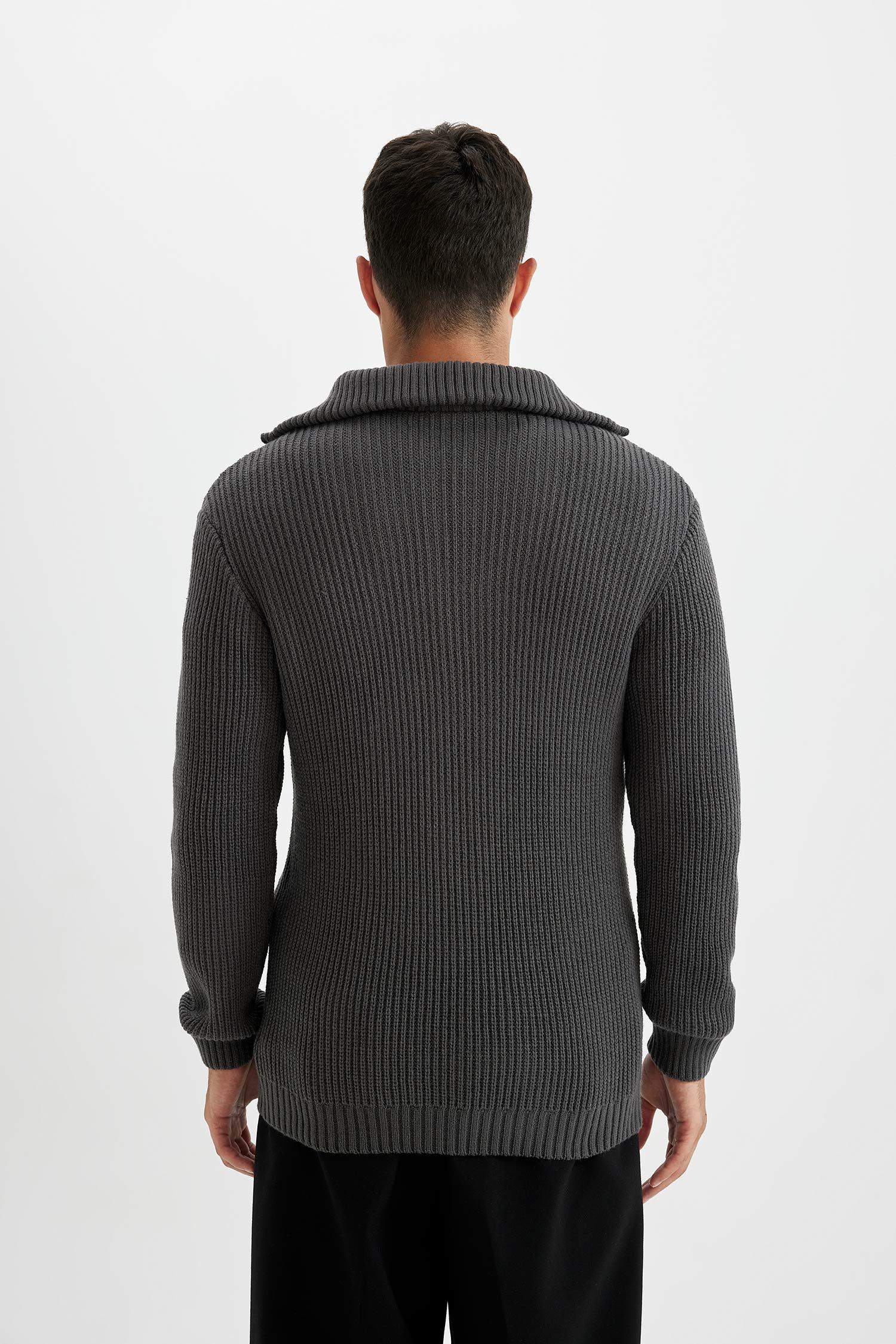 релакс пішімі мойынжейде трикотаж Пулловер