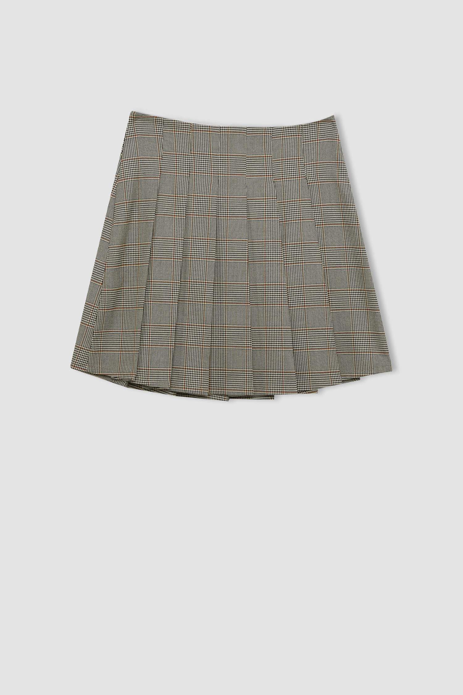 تنورة قصير كاروهات قصة A بخصر عادي