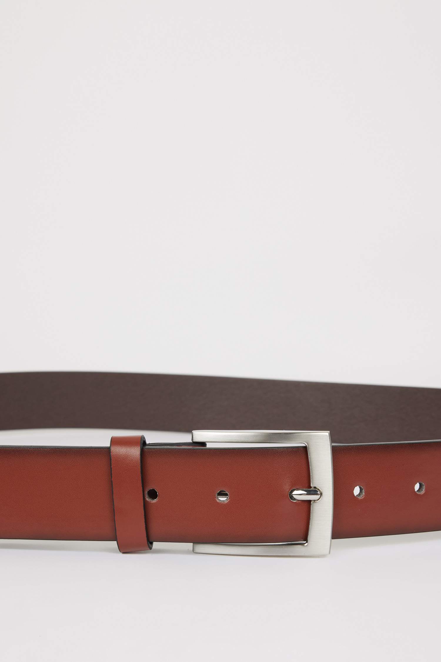 Man Faux Leather Jean Belt