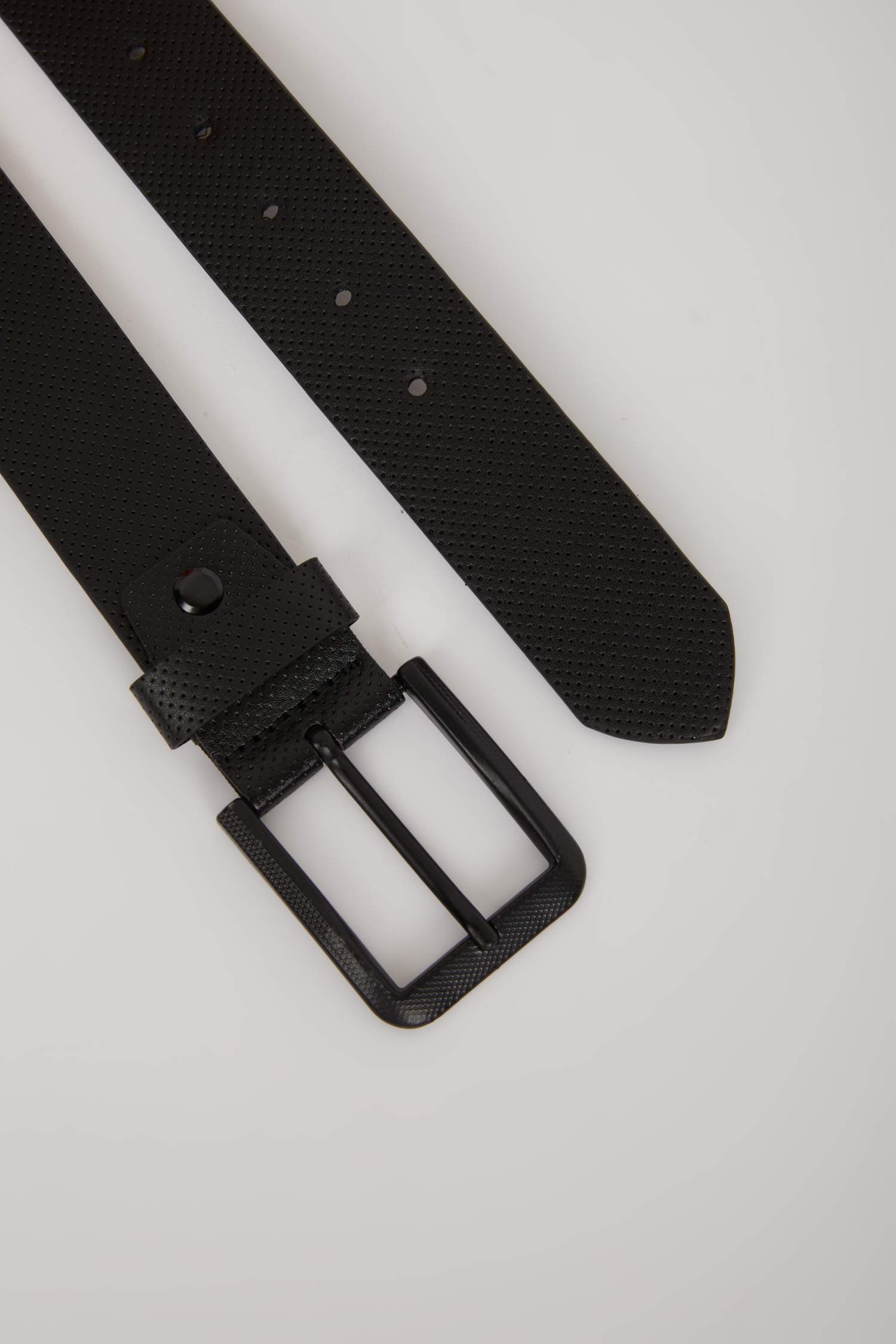 Man Faux Leather Belt