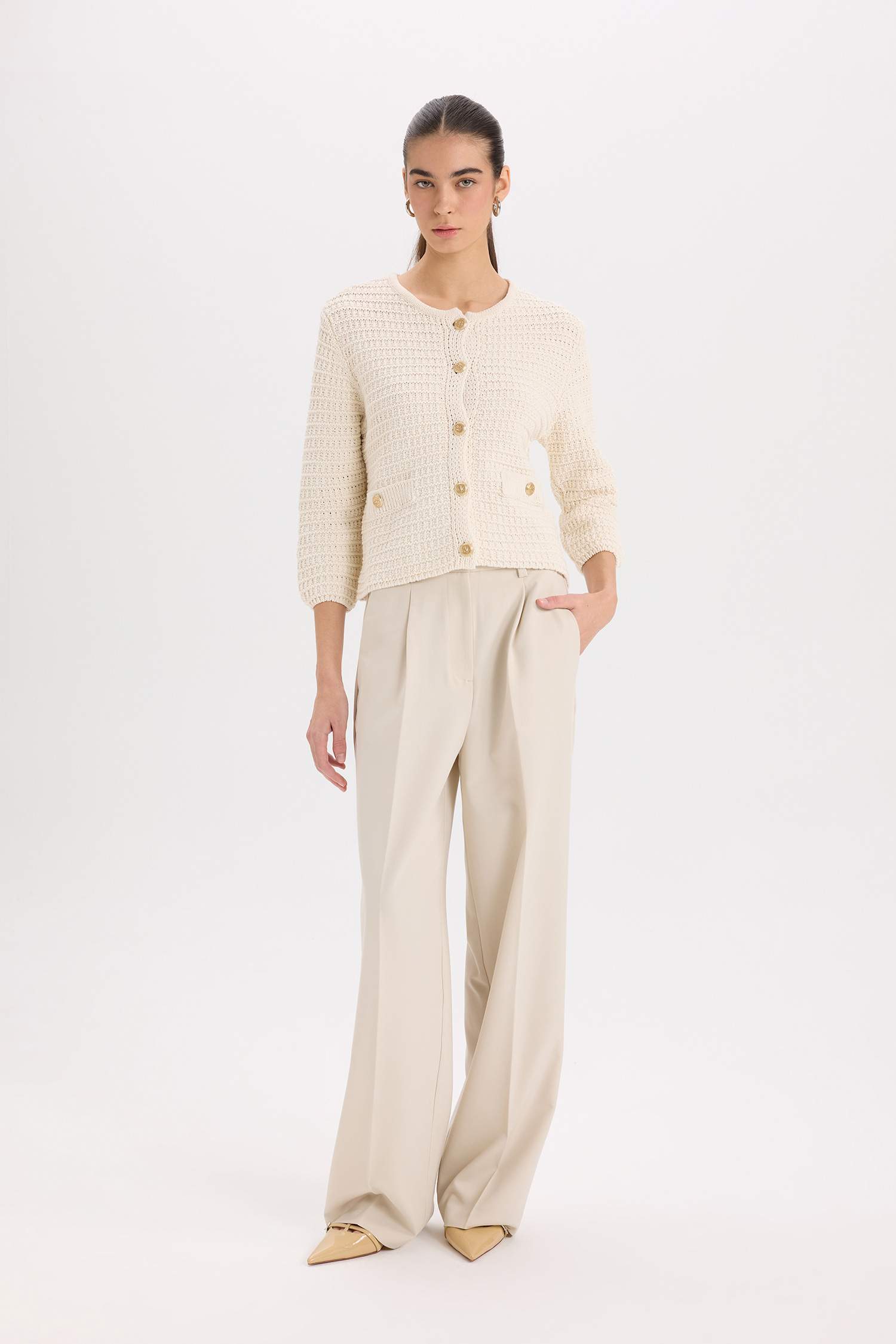 Regular Fit Bisiklet Yaka Dokulu Düğmeli Triko Hırka