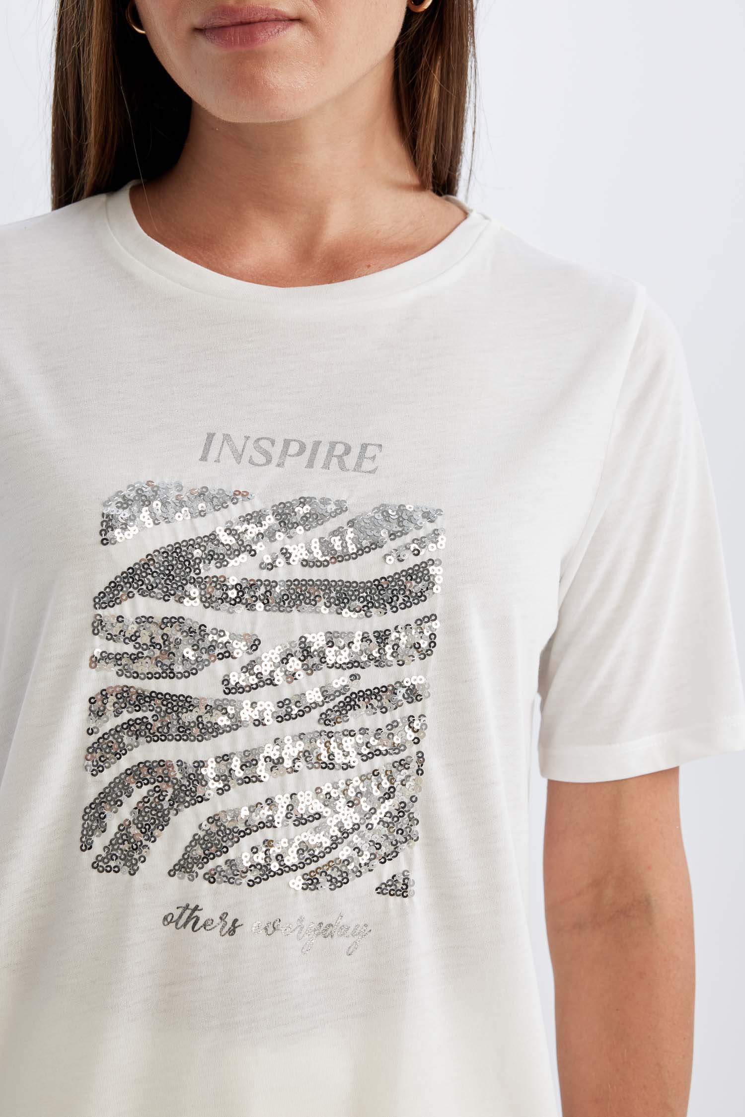 Regular Fit Bisiklet Yaka Kısa Kollu Tişört