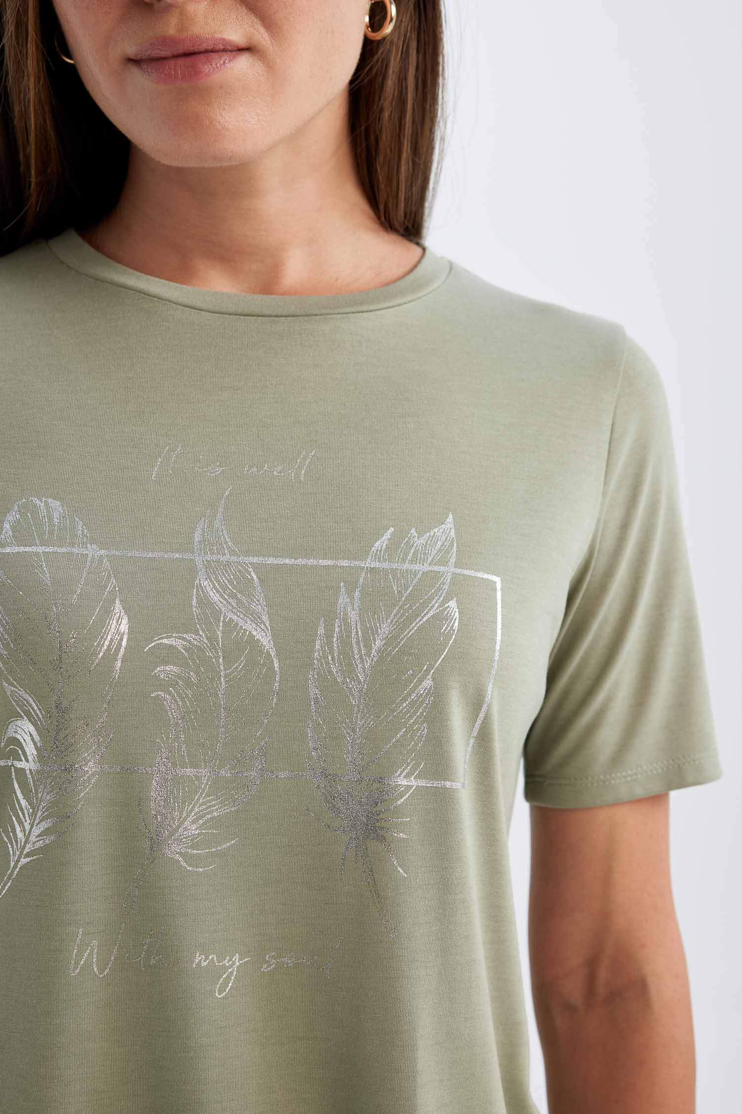 Regular Fit Bisiklet Yaka Kısa Kollu Tişört