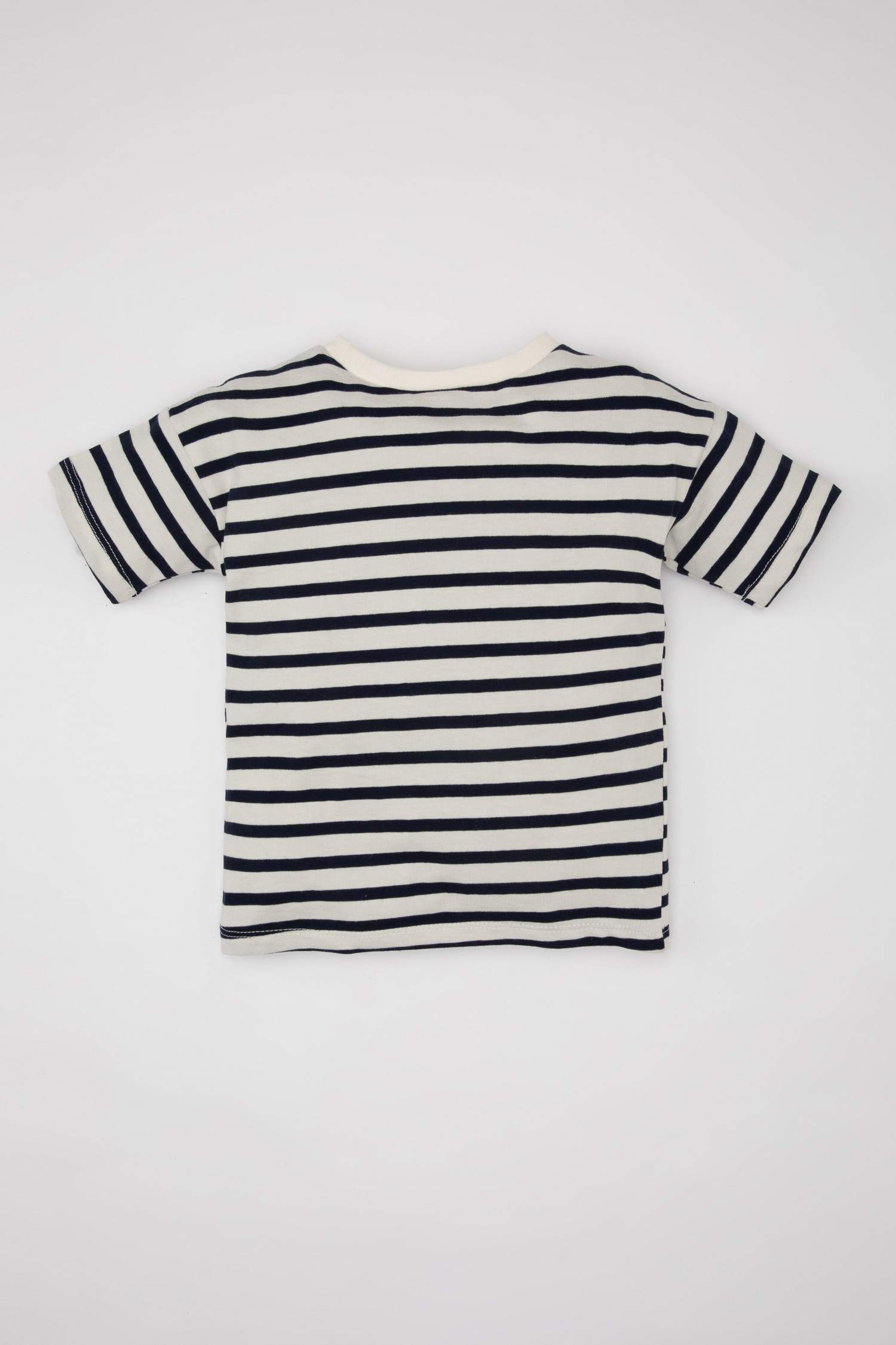 تيشيرت بناتي نص ردن قصة عادية بياخة مستديرة