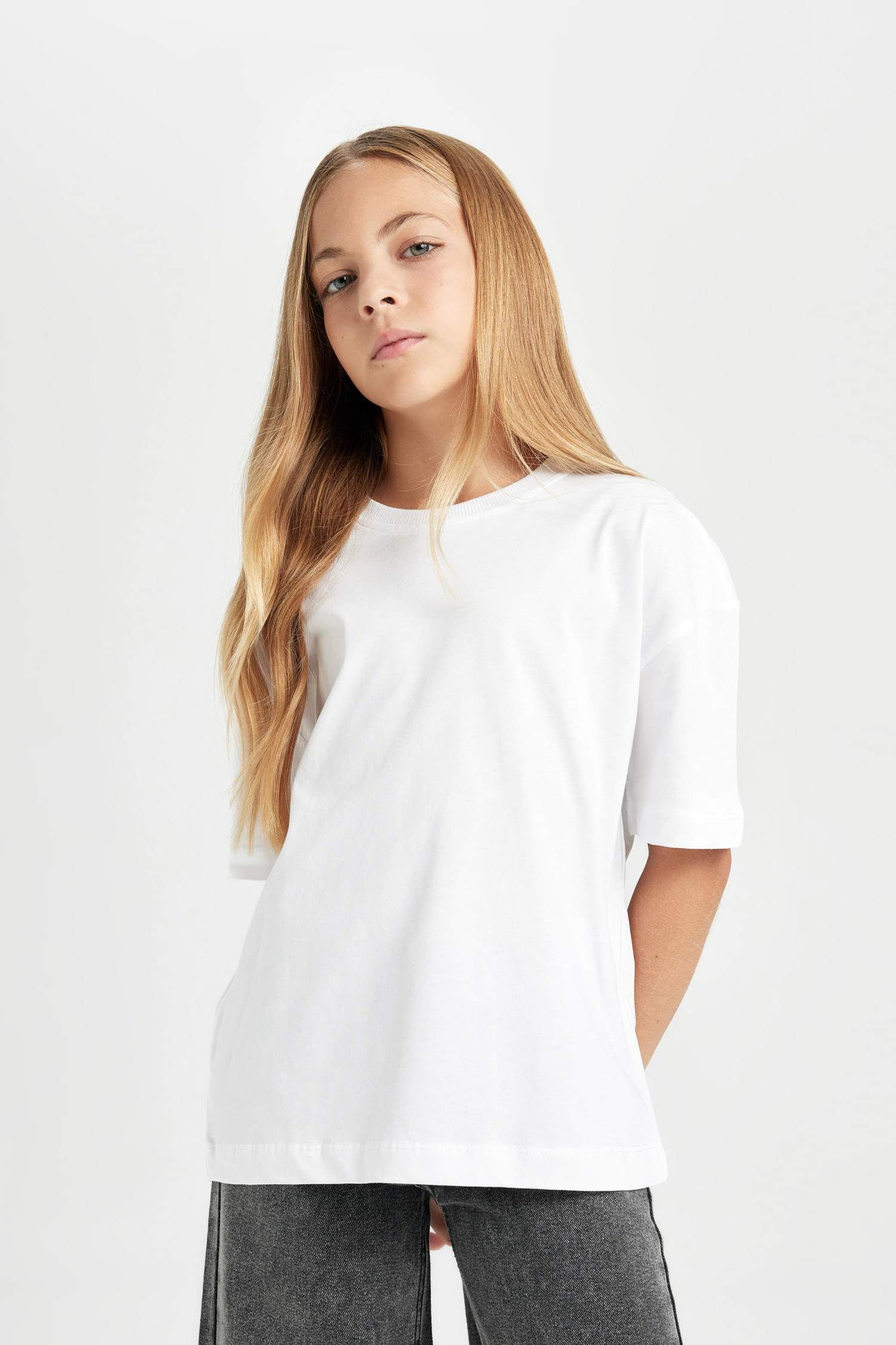 Kız Çocuk Oversize Geniş Kalıp Bisiklet Yaka Basic Düz Kısa Kollu Tişört