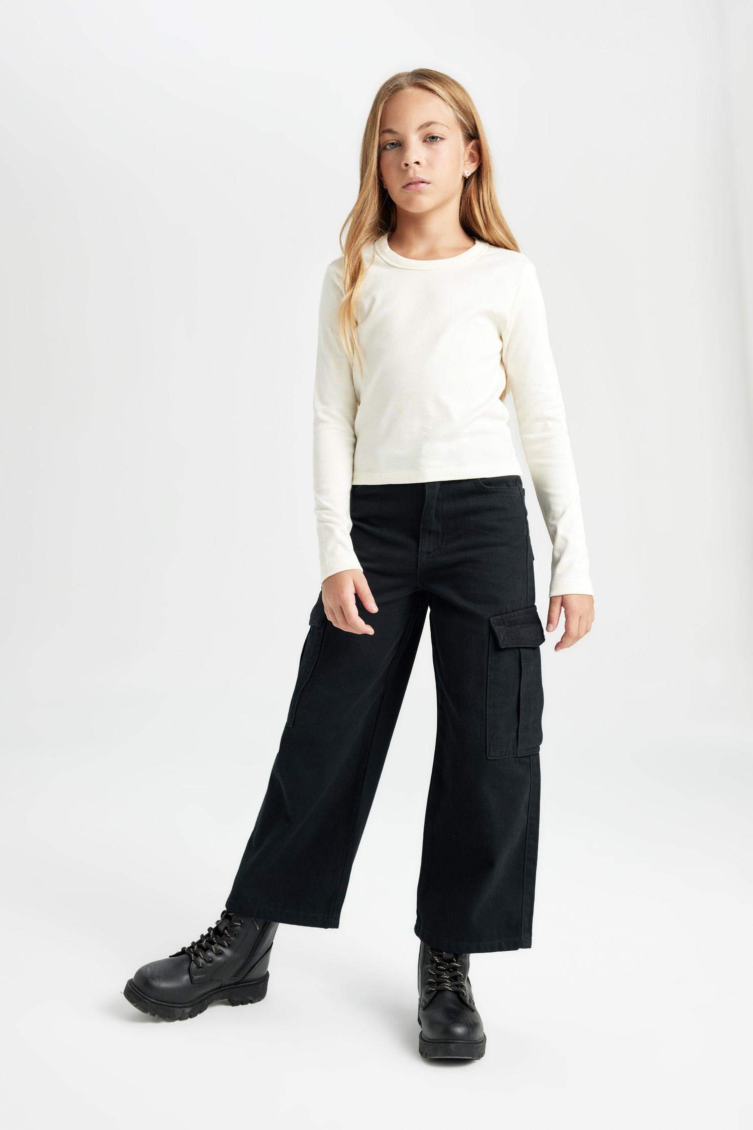 تيشيرت كروب بناتي كم طويل مضلع بطبعة شعار برقبة مستديرة - قطعتين