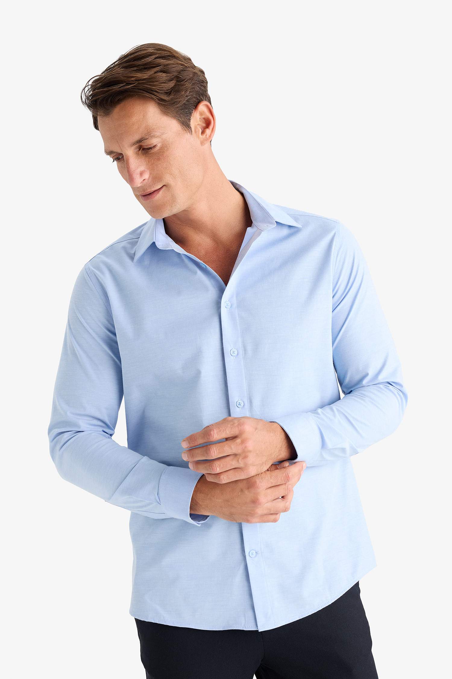 Modern Fit Modern Kesim Poplin  Düz Pamuk Karışımlı Uzun Kollu Gömlek