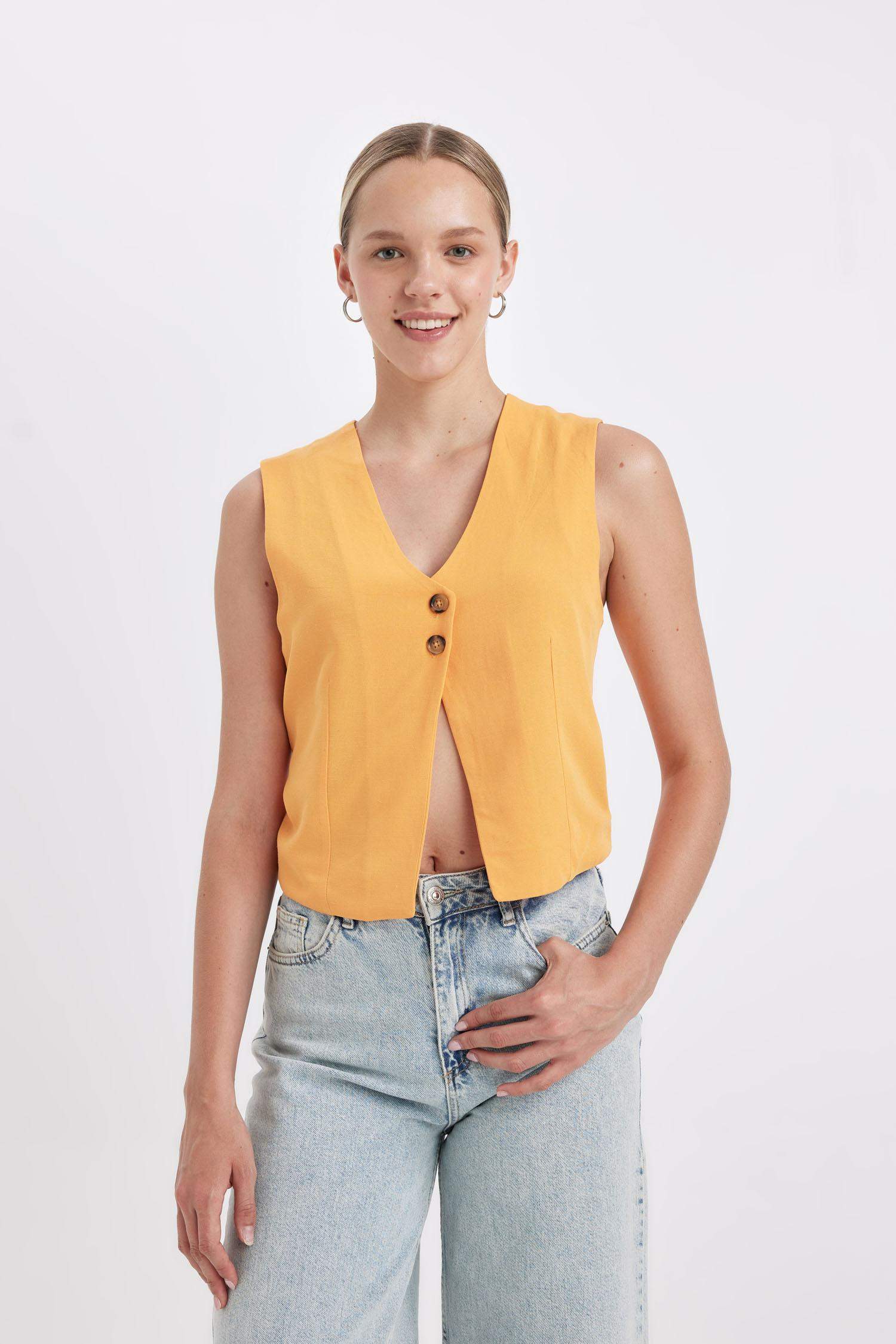 Regular Fit V-Neck Linen Blend Vest