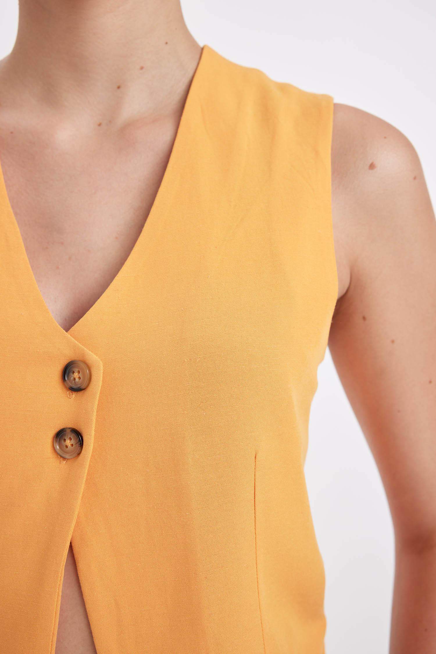 Regular Fit V-Neck Linen Blend Vest