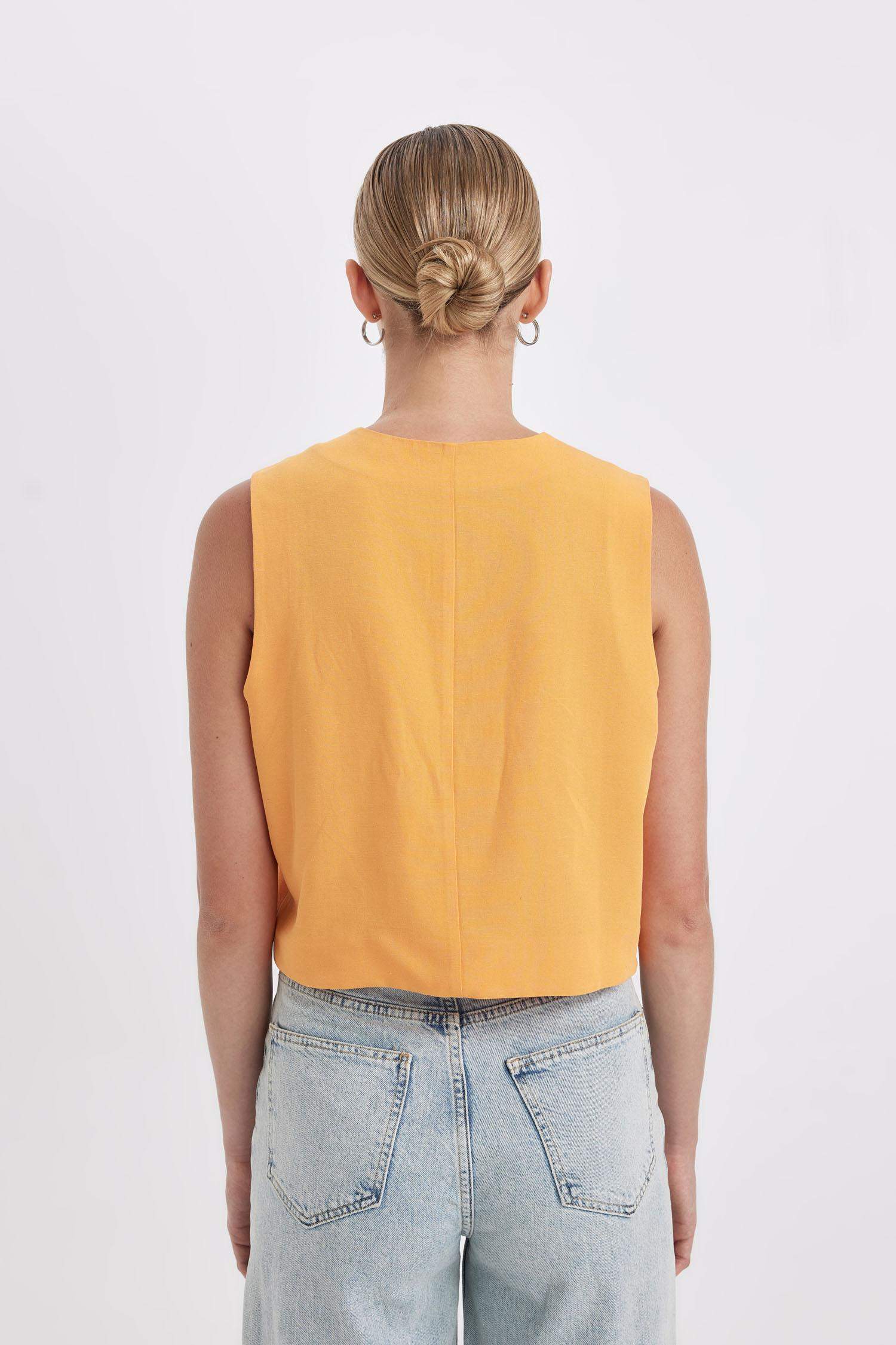 Regular Fit V-Neck Linen Blend Vest