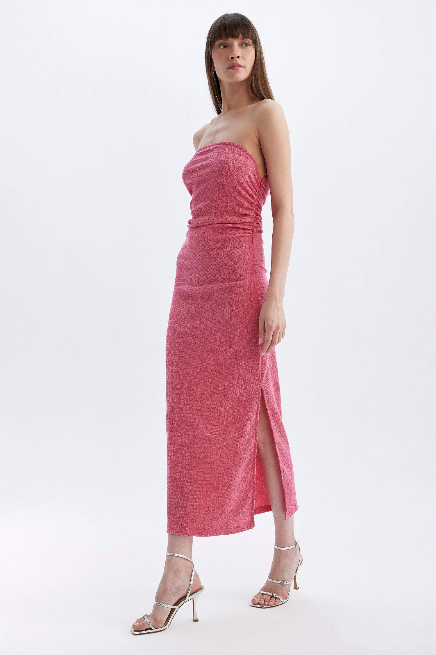 فستان ميدي منسوج بوديكون بدون حمالات