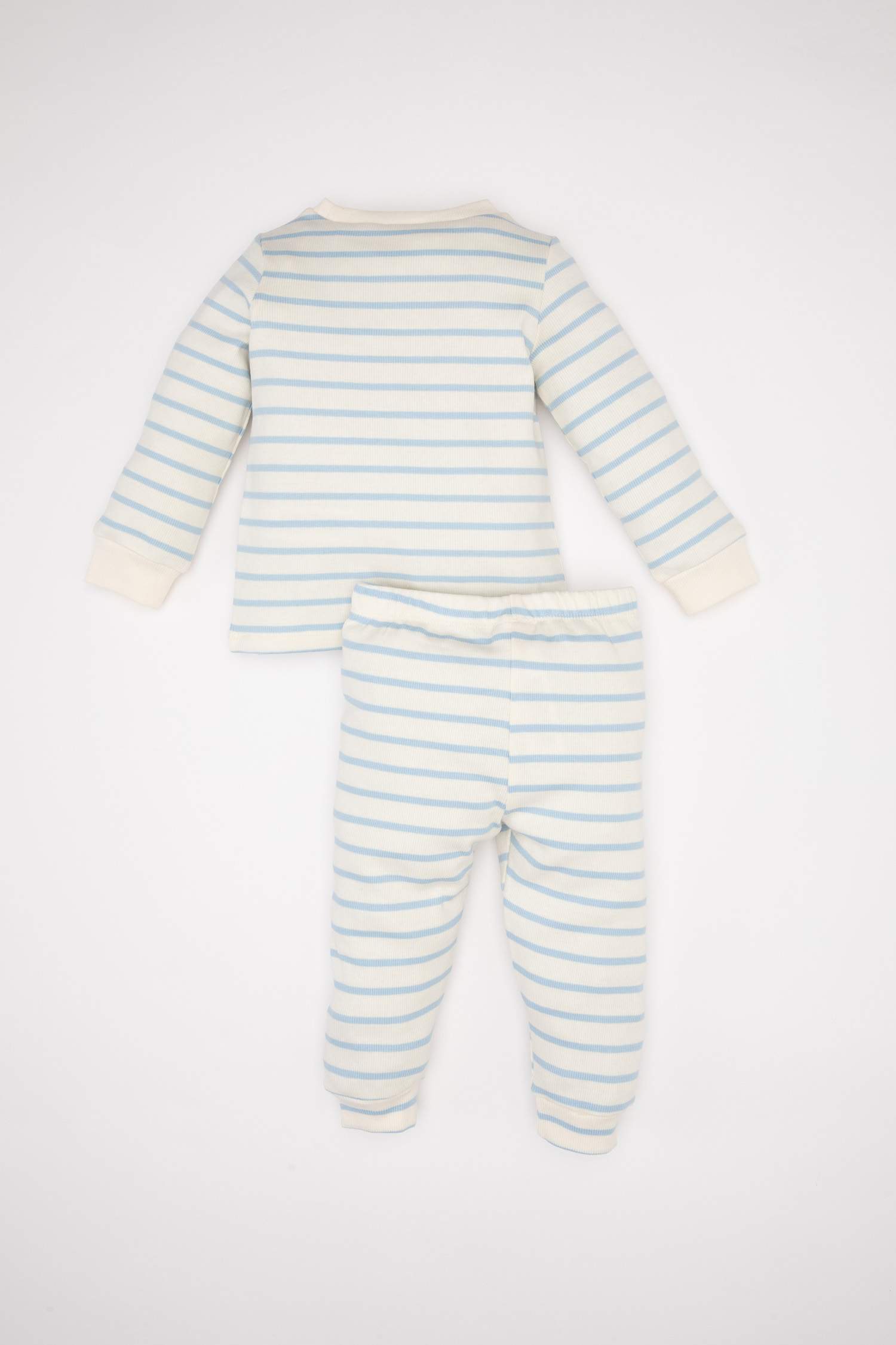 طقم بيجاما بيبي اولادي بطبعة شعار ريبانا قصة عادية - قطعتين