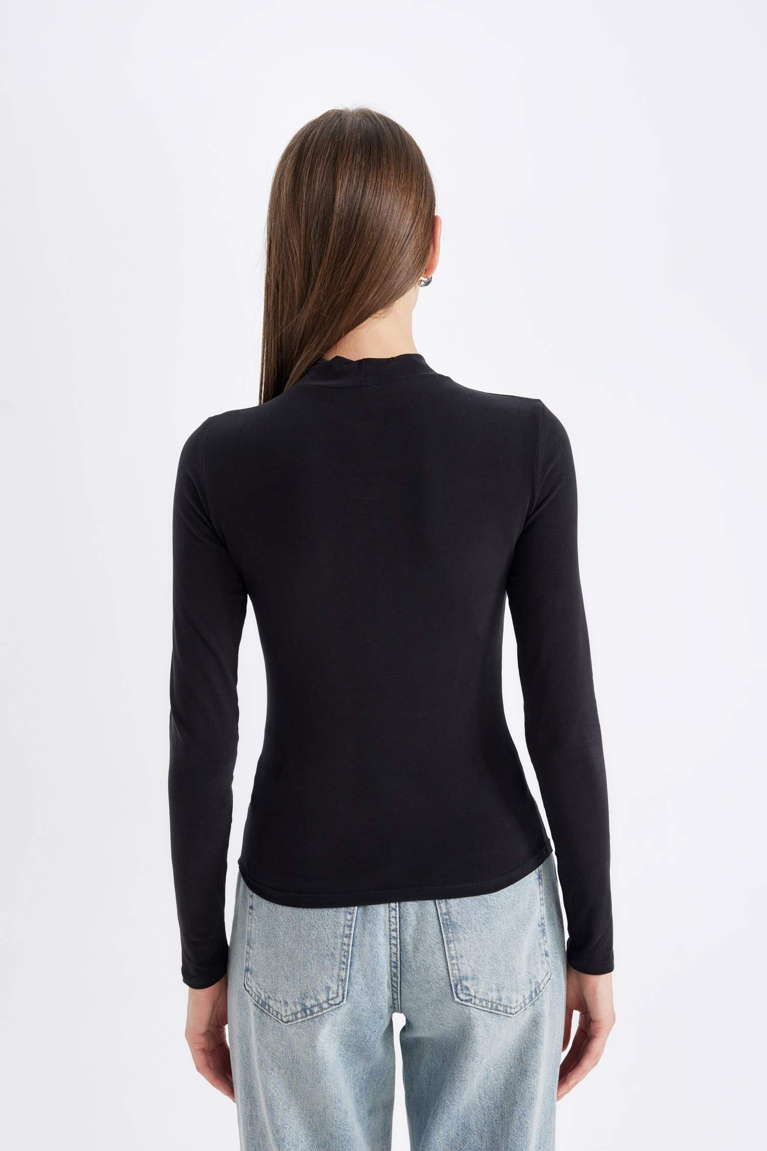 Siyah Slim Fit Dar Kesim Yarım Balıkçı Yaka Casual Basic Düz Uzun Kollu Tişört