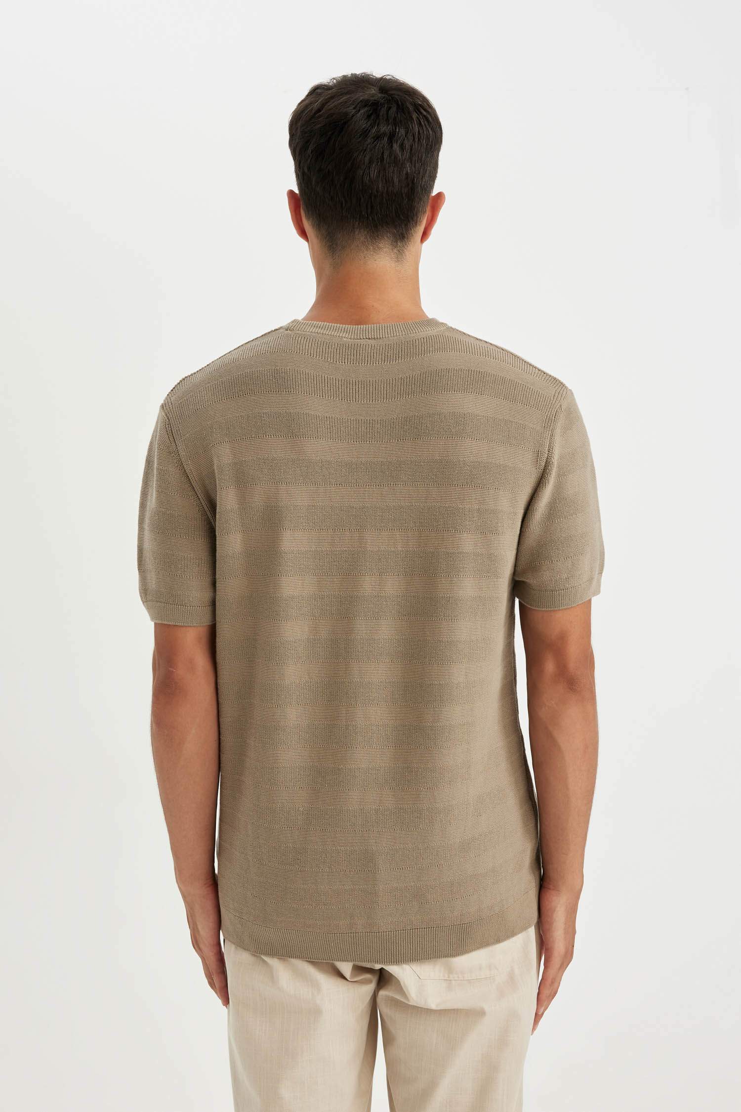 Standard Fit Crew Neck Knitwear T-Shirt