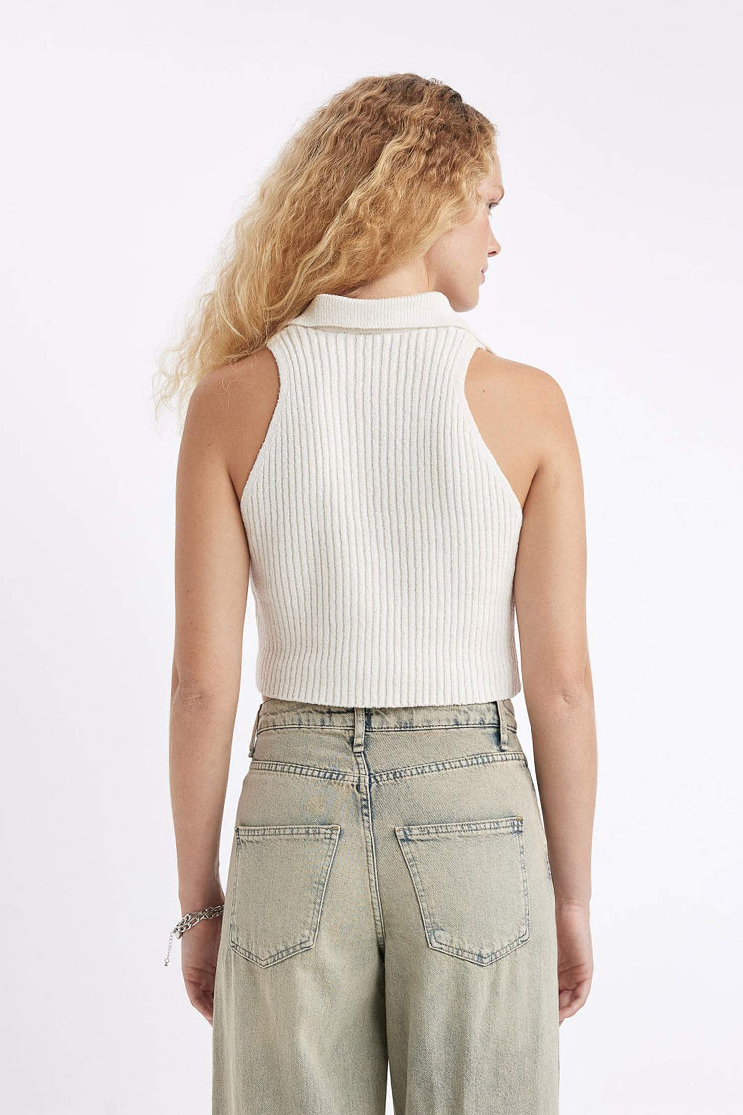 Slim Fit Polo Collar Vest