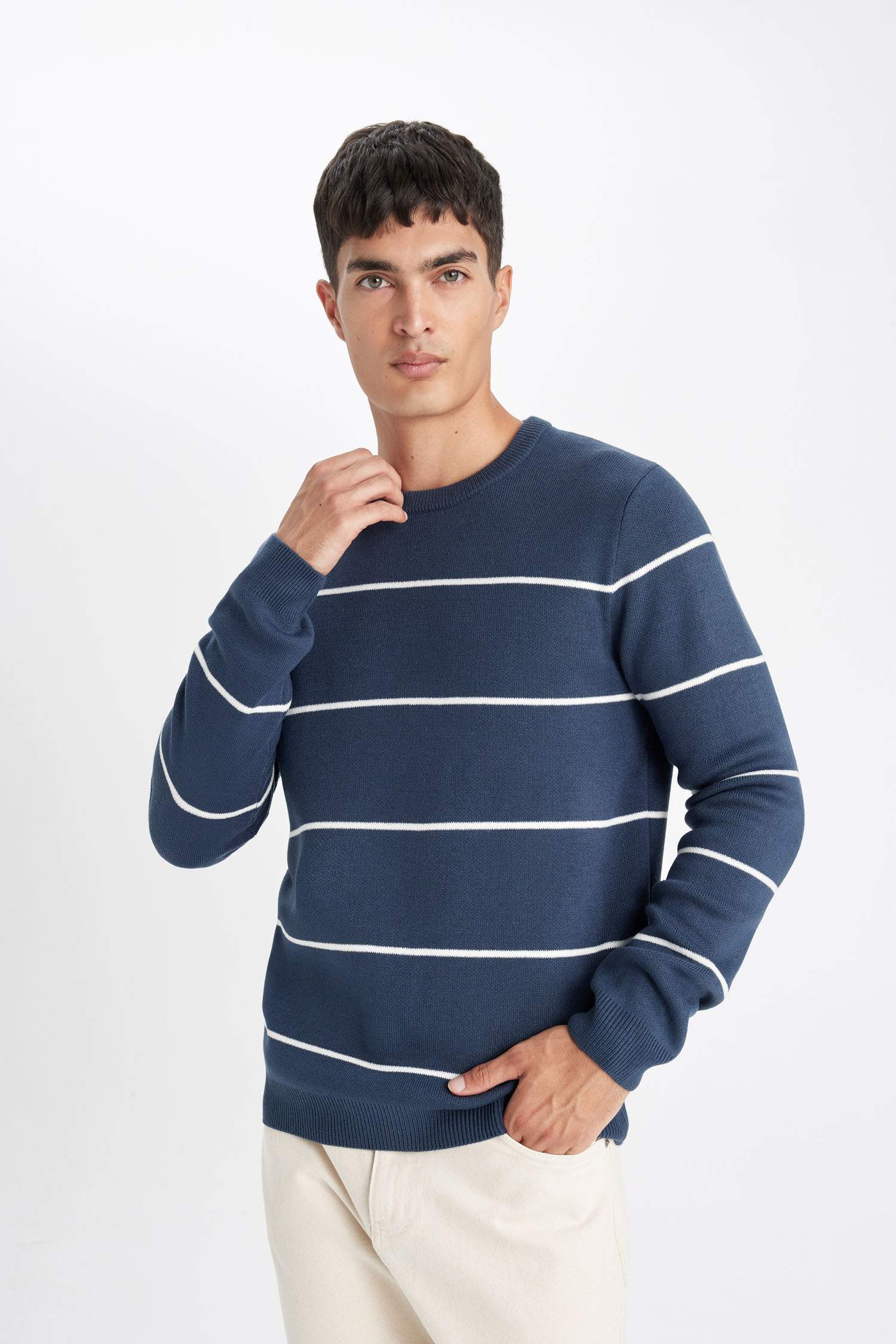 стандарт пішім дөңгелек жаға трикотаж Пулловер