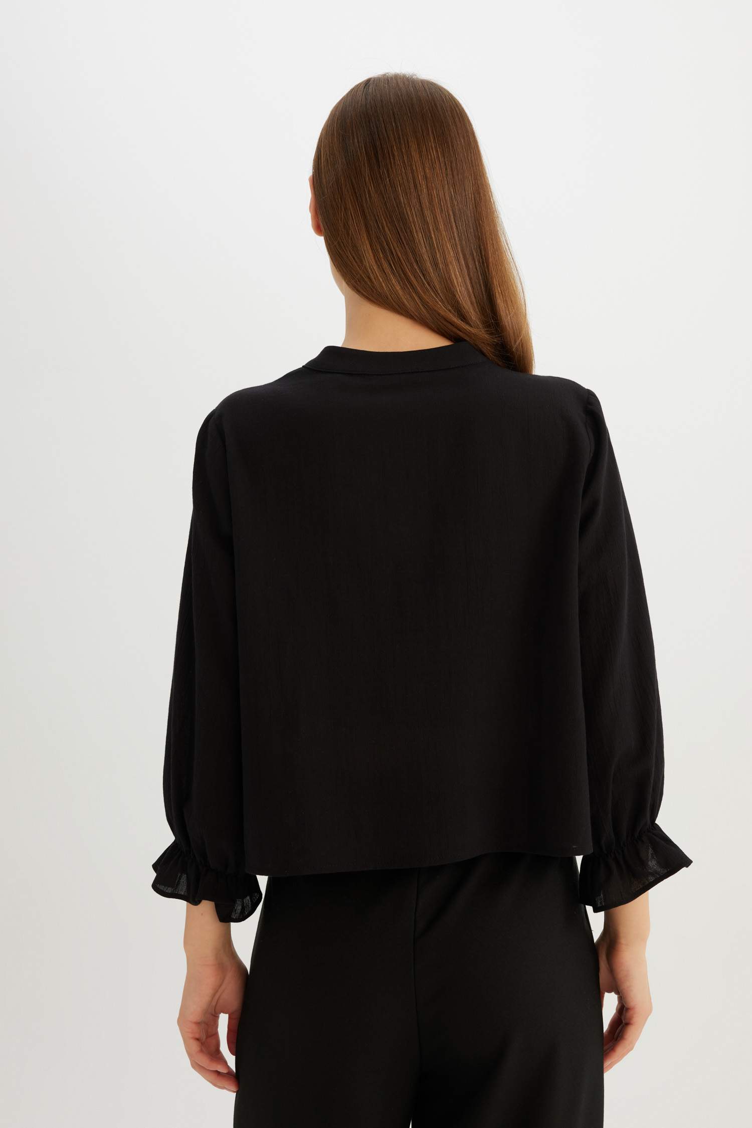 Chemisier à Manches Longues avec Broderie à coupe régulière et à Col rond