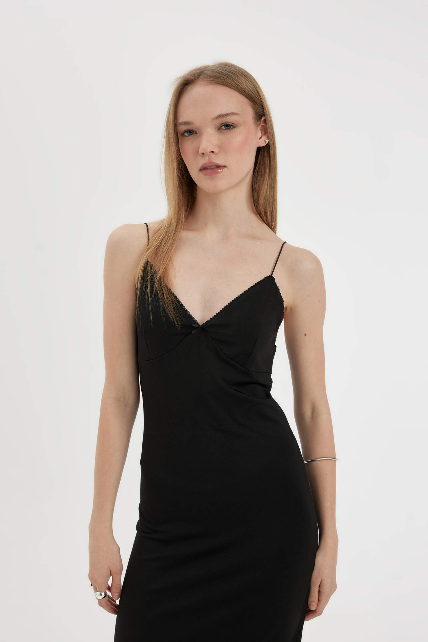 Slim Fit V-Neck Maxi Dress