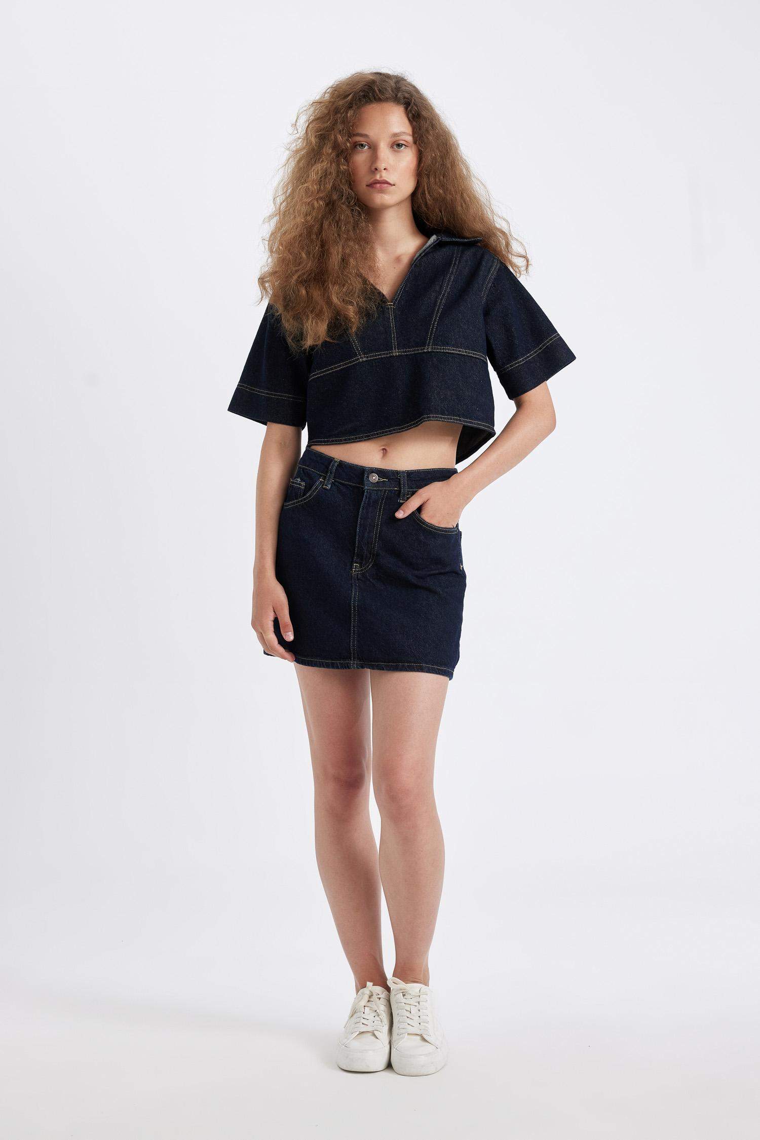 Fashion Fit Short Sleeve Denim Blouse