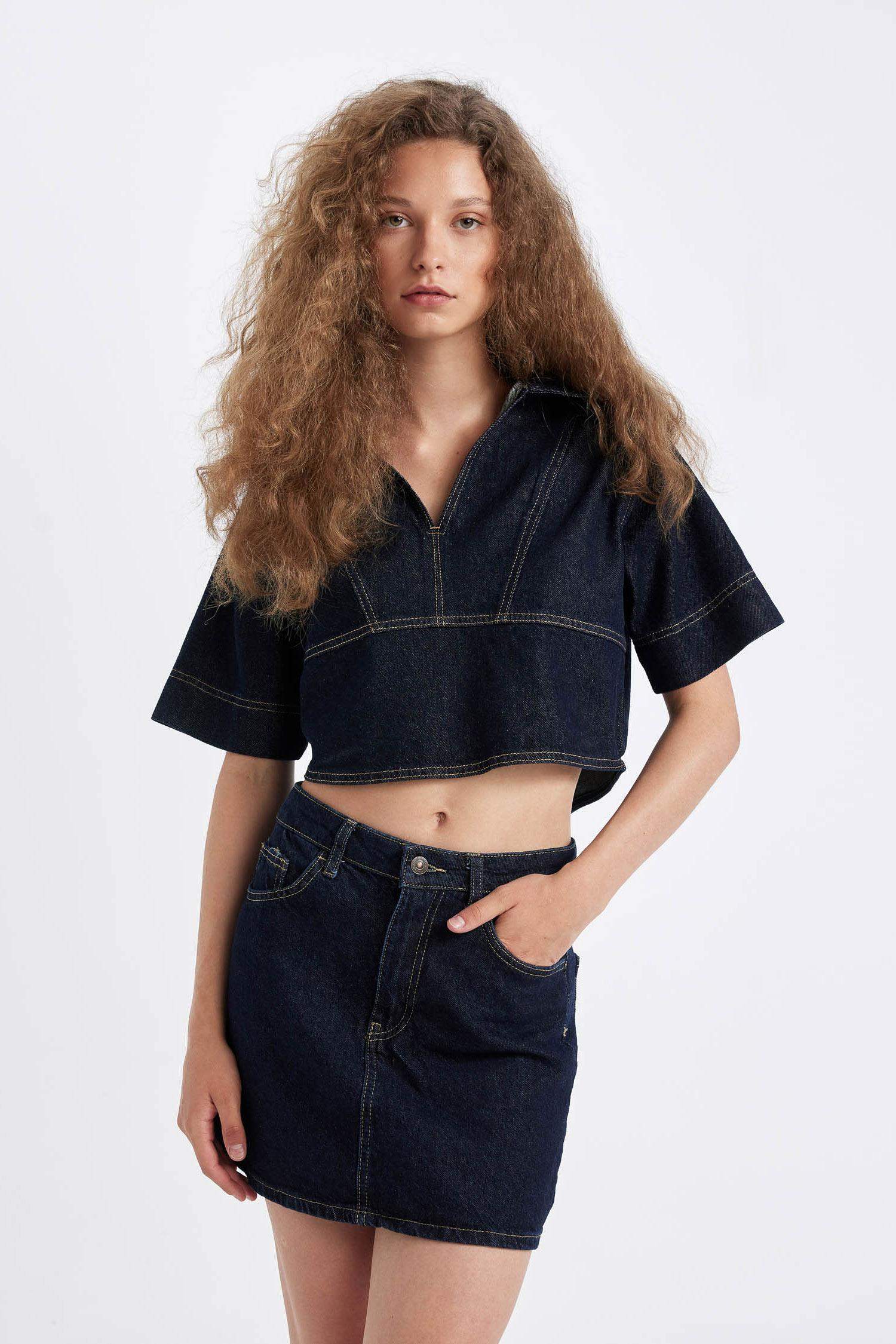 Fashion Fit Short Sleeve Denim Blouse