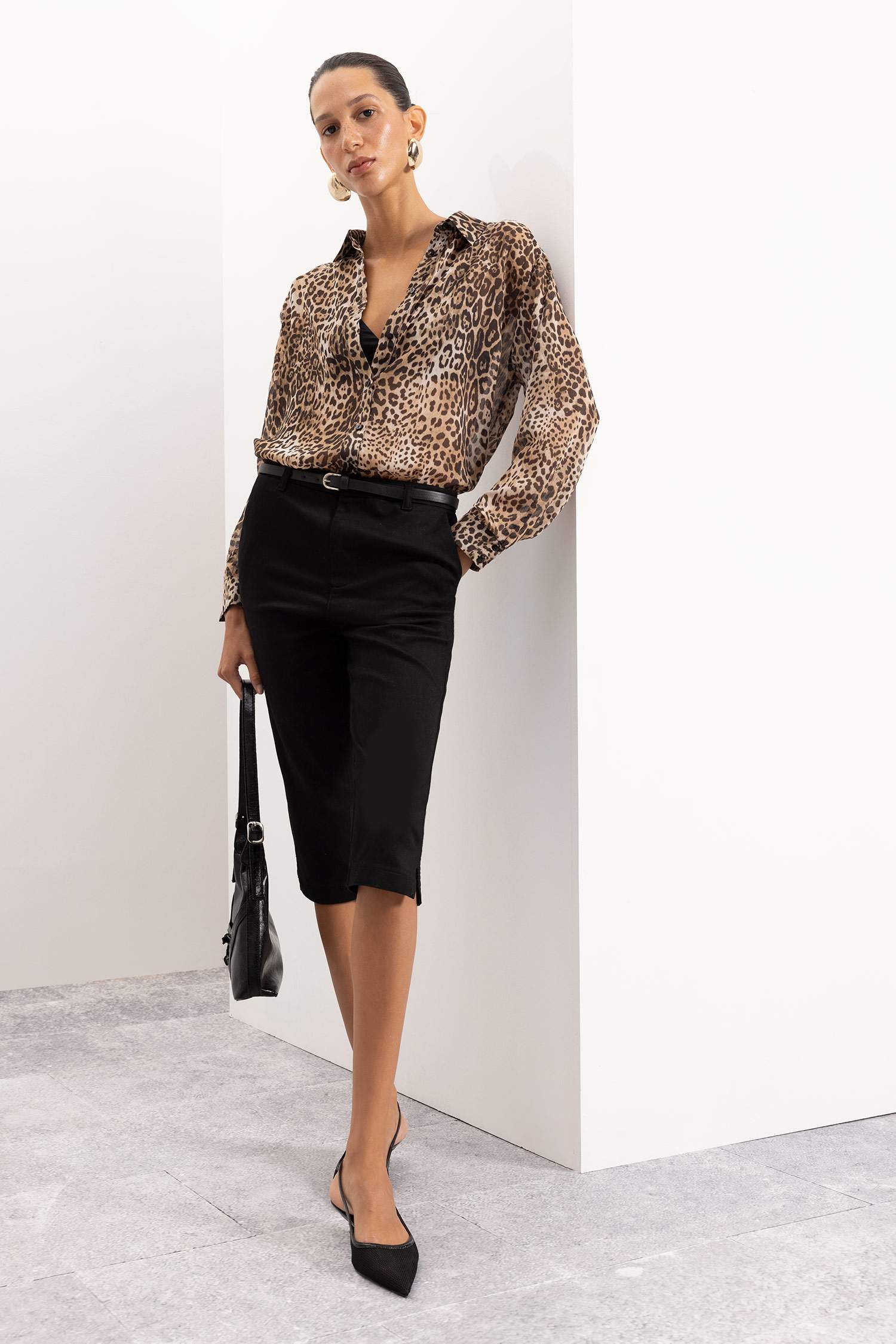 Regular Fit Leopar Desenli Uzun Kollu Gömlek