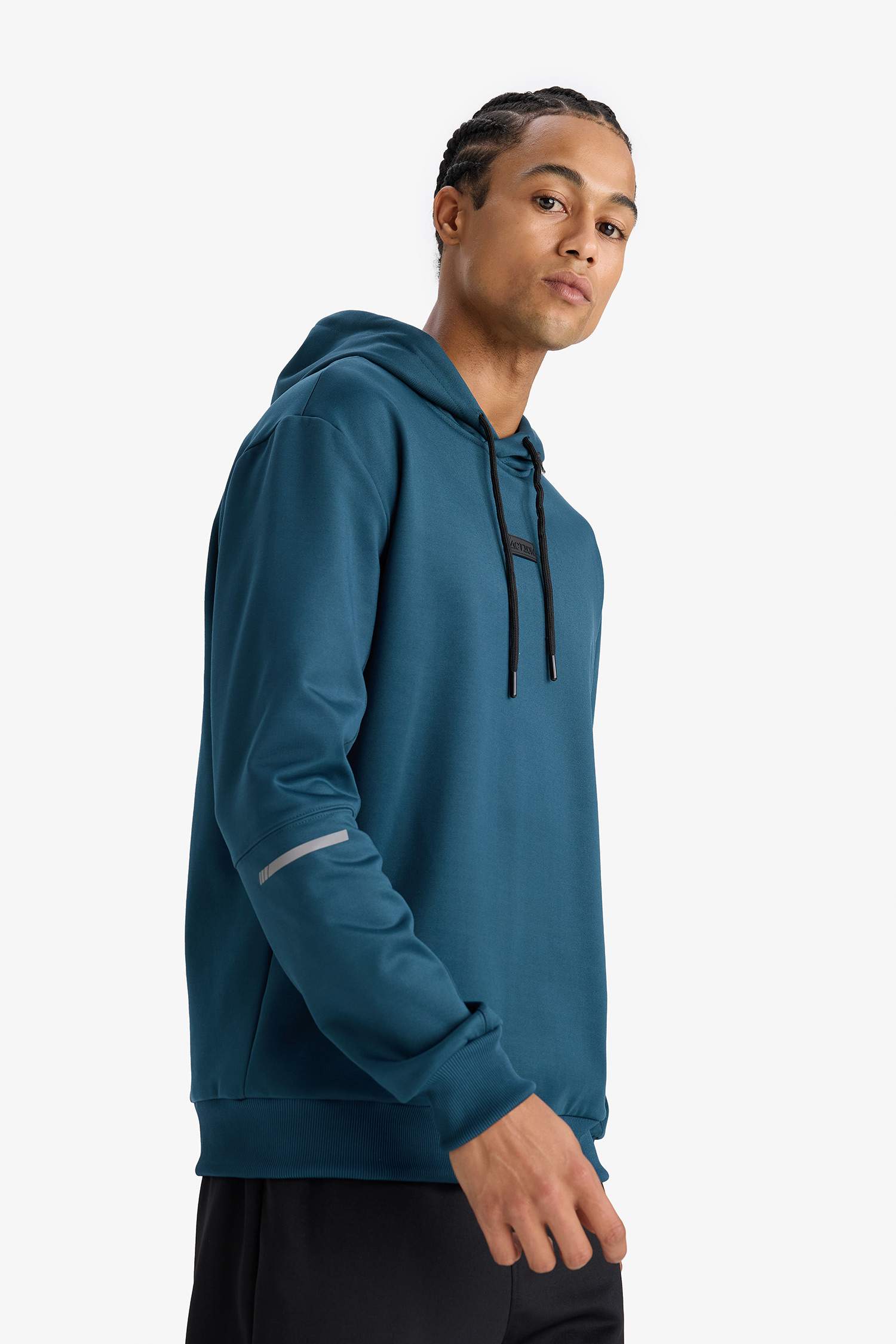 DeFactoFit Standart Fit Kapüşonlu Sporcu Sweatshirt