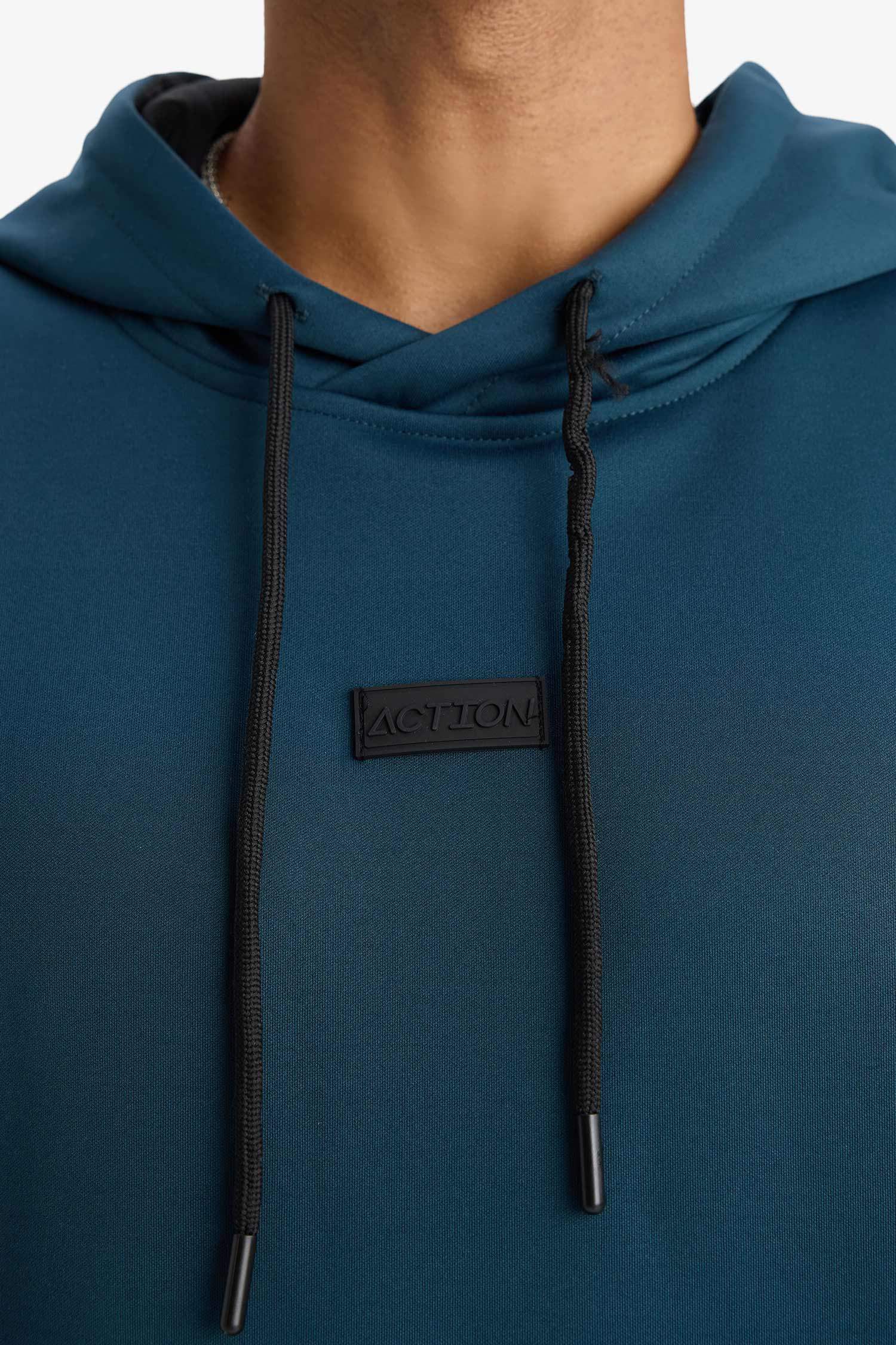 DeFactoFit Standart Fit Kapüşonlu Sporcu Sweatshirt