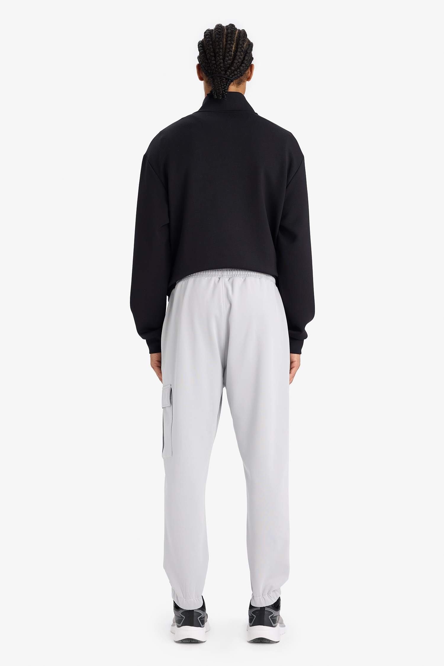 بنطلون جوجر قصة عادية