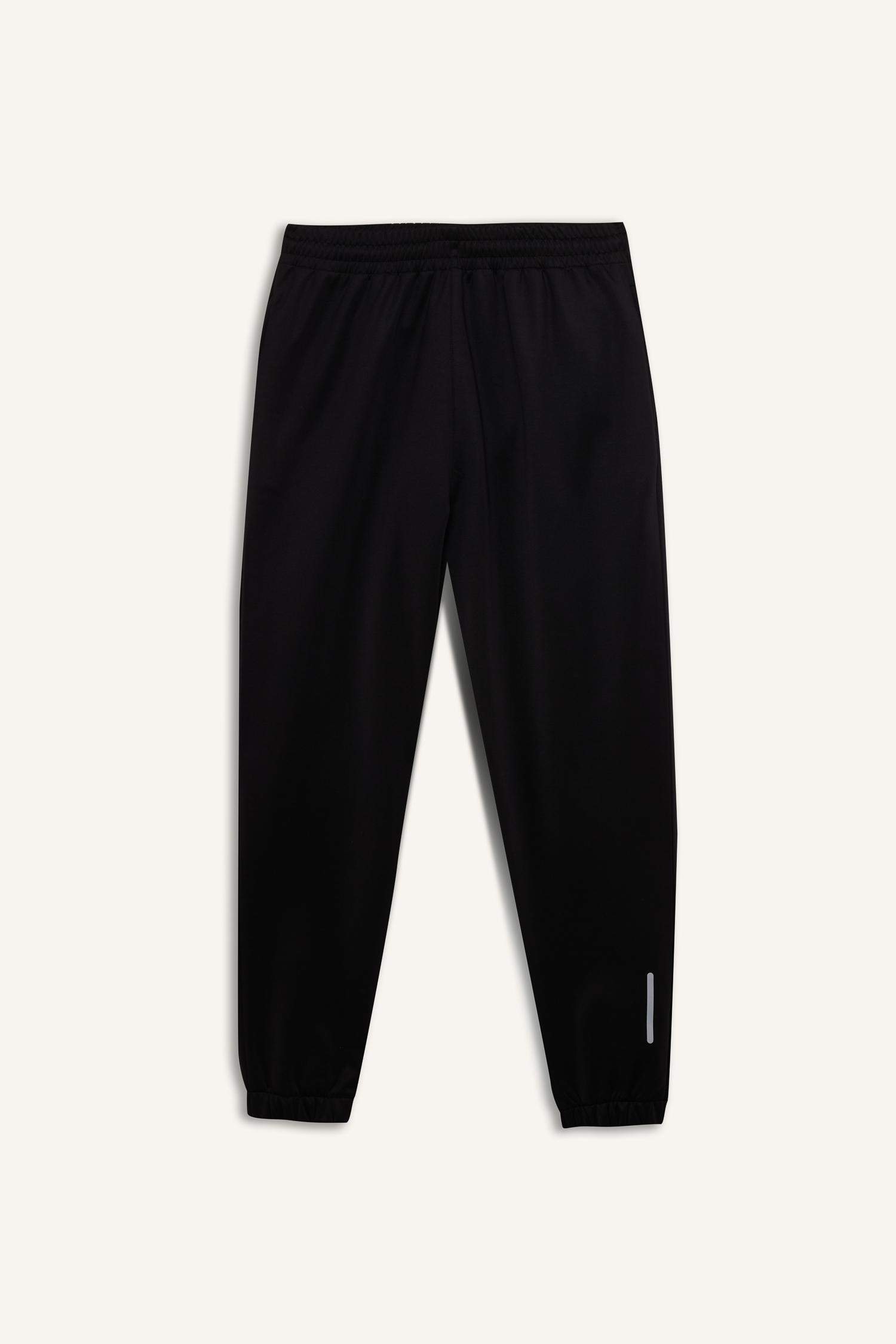 DeFactoFit Standart Fit Sporcu Jogger Eşofman Altı Cepli Beli Paçası Lastikli