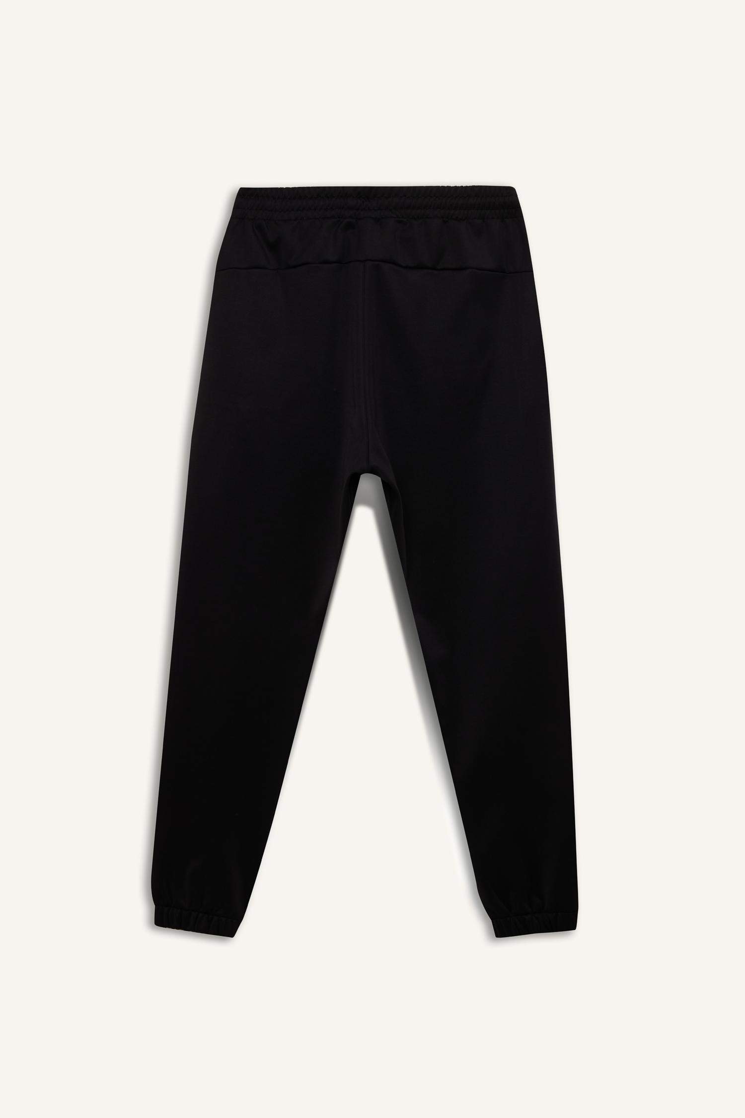 DeFactoFit Standart Fit Sporcu Jogger Eşofman Altı Cepli Beli Paçası Lastikli